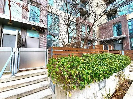 15 Brunel Court, #TH110