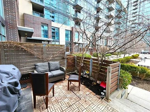 15 Brunel Court, #TH110