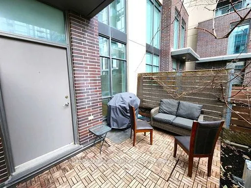 15 Brunel Court, #TH110