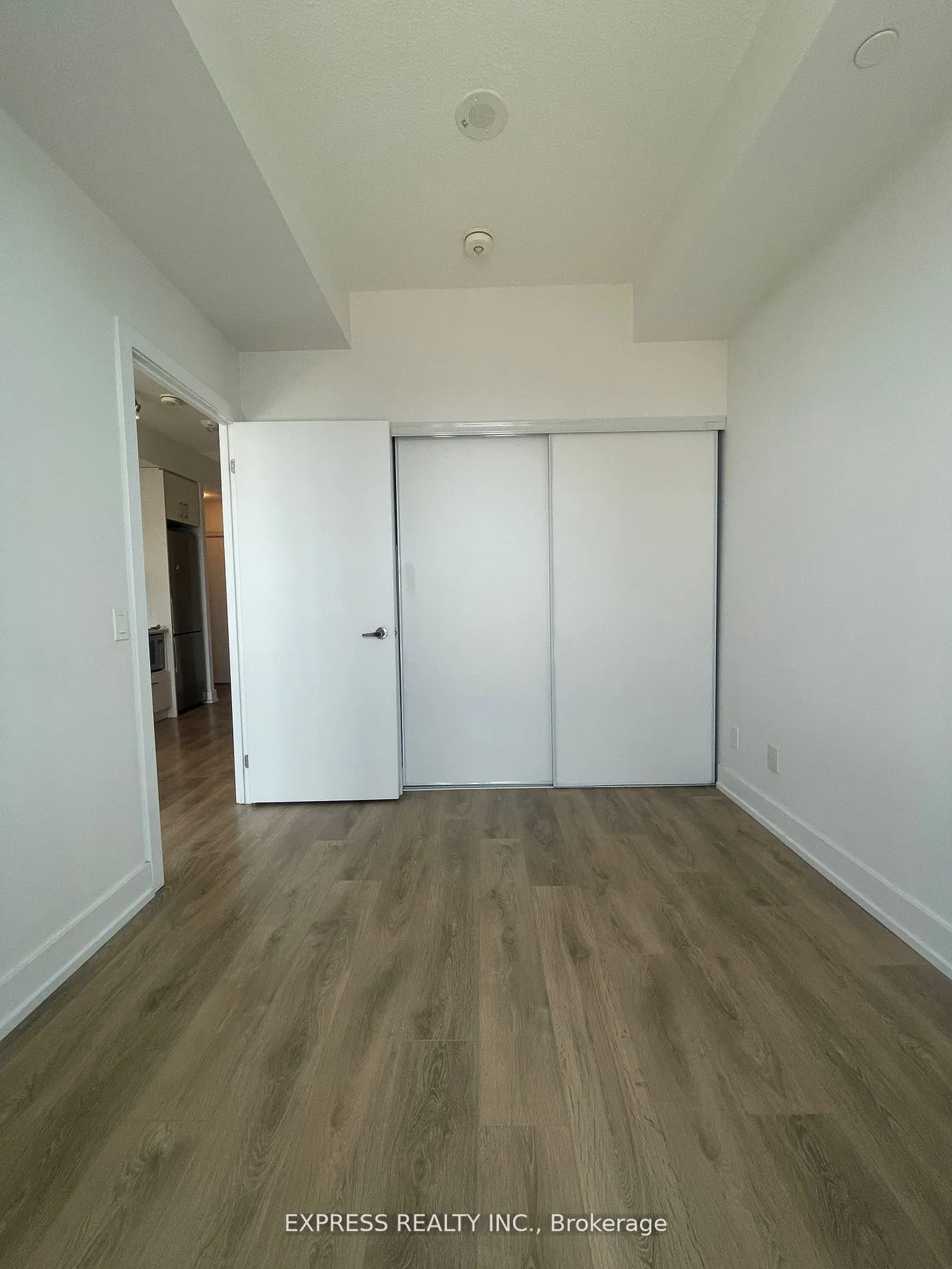 128 Fairview Mall Drive, #501