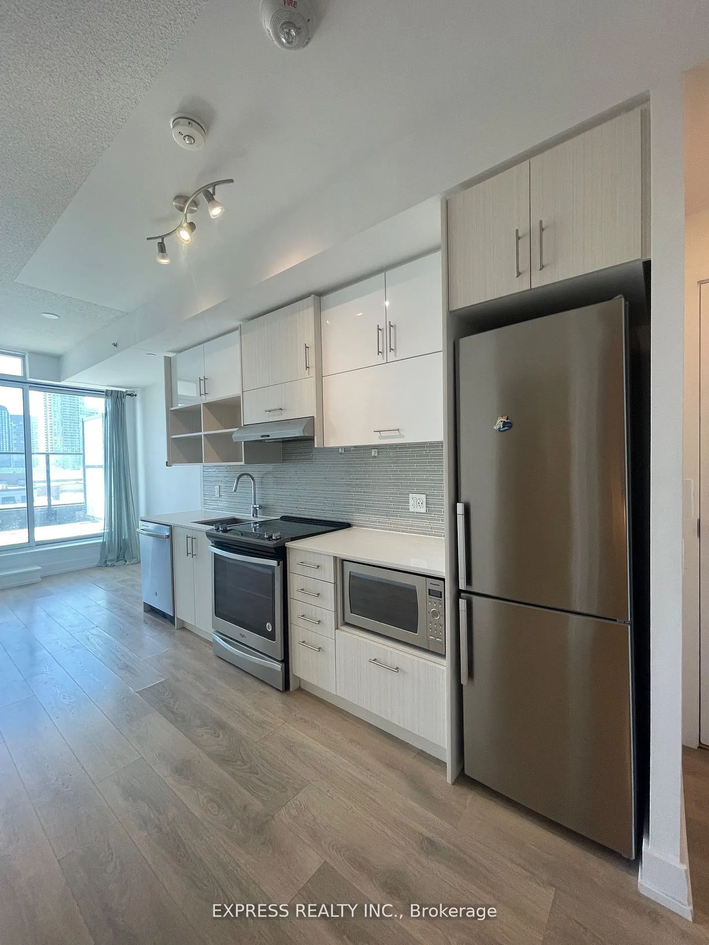 128 Fairview Mall Drive, #501