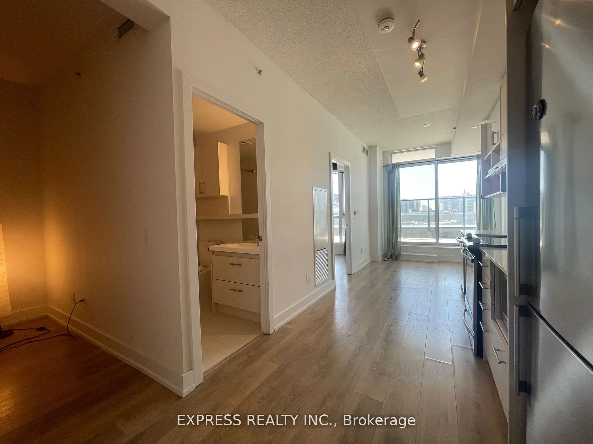 128 Fairview Mall Drive, #501