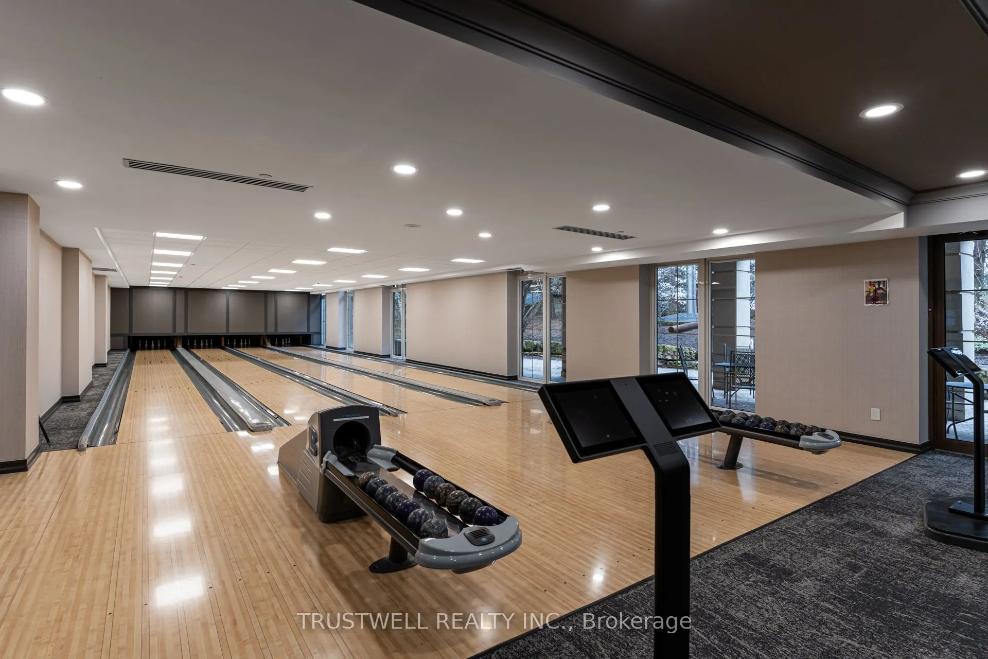 78 Harrison Garden Boulevard, #2305