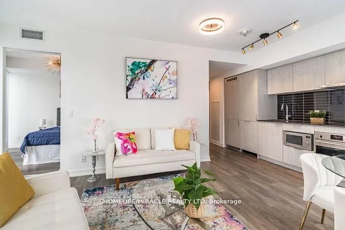60 Shuter Street, #7