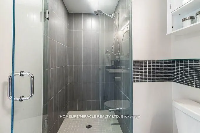 60 Shuter Street, #7