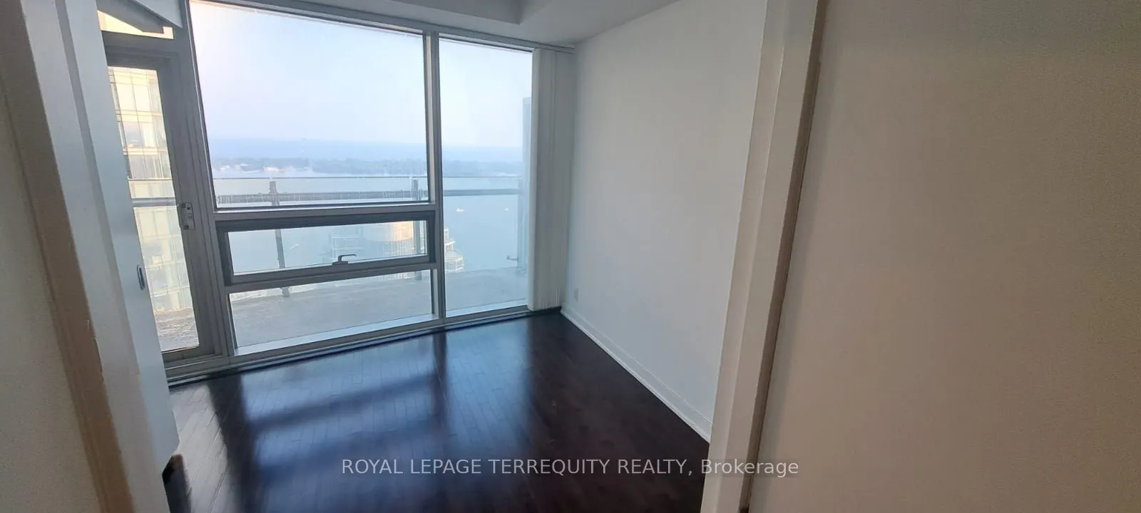 12 York Street, #4403