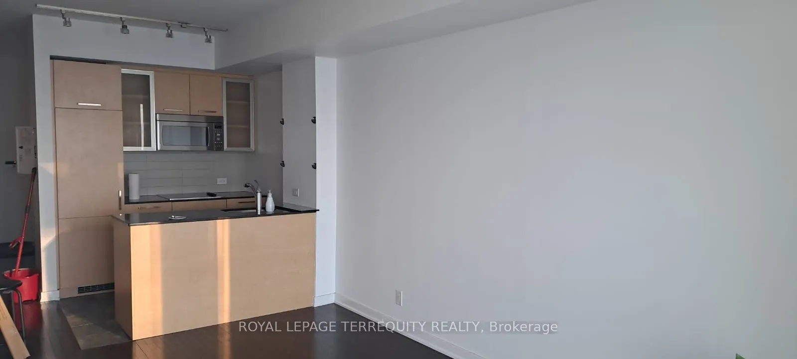 12 York Street, #4403