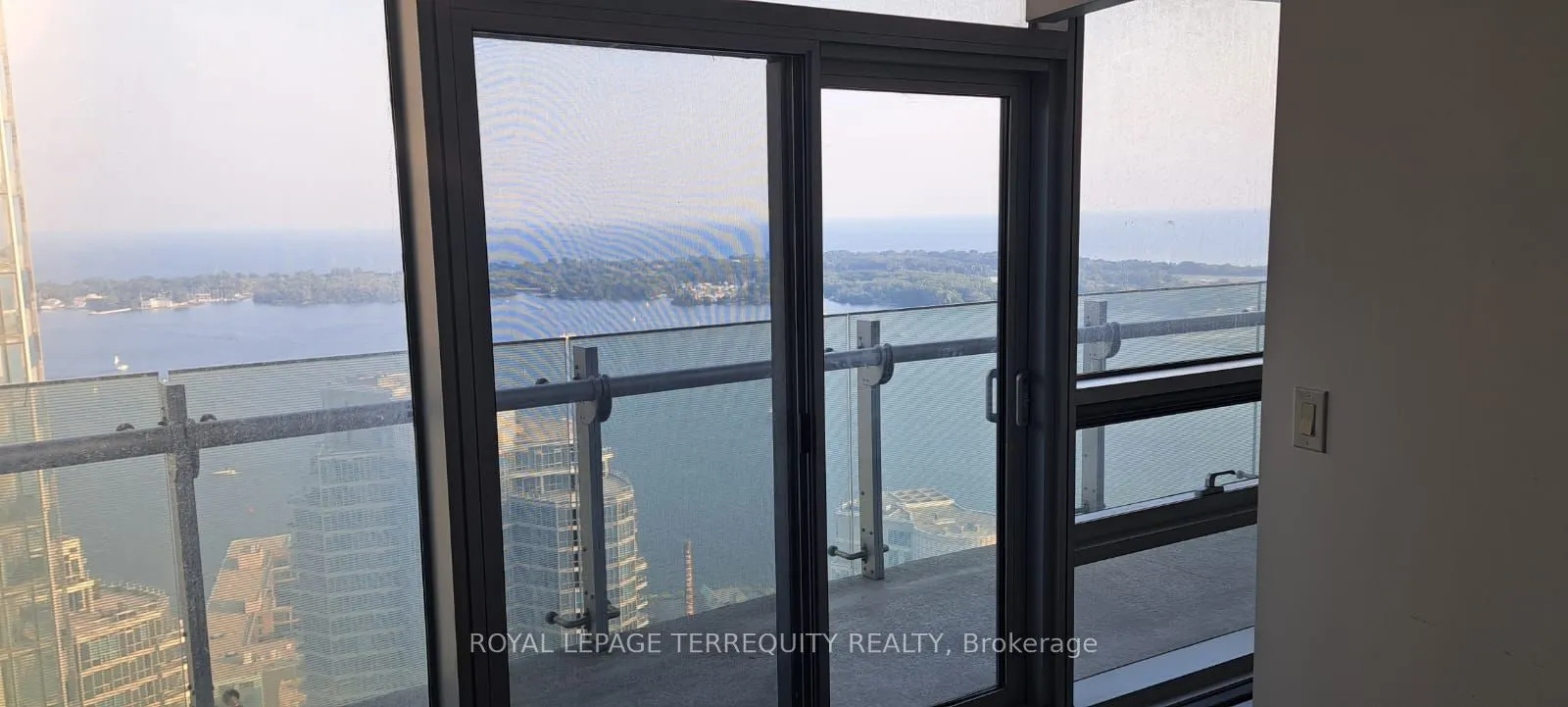 12 York Street, #4403