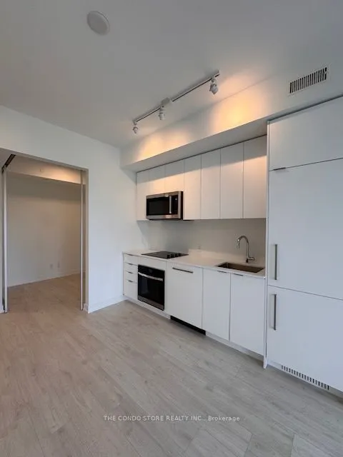 181 Sheppard Avenue E, #716