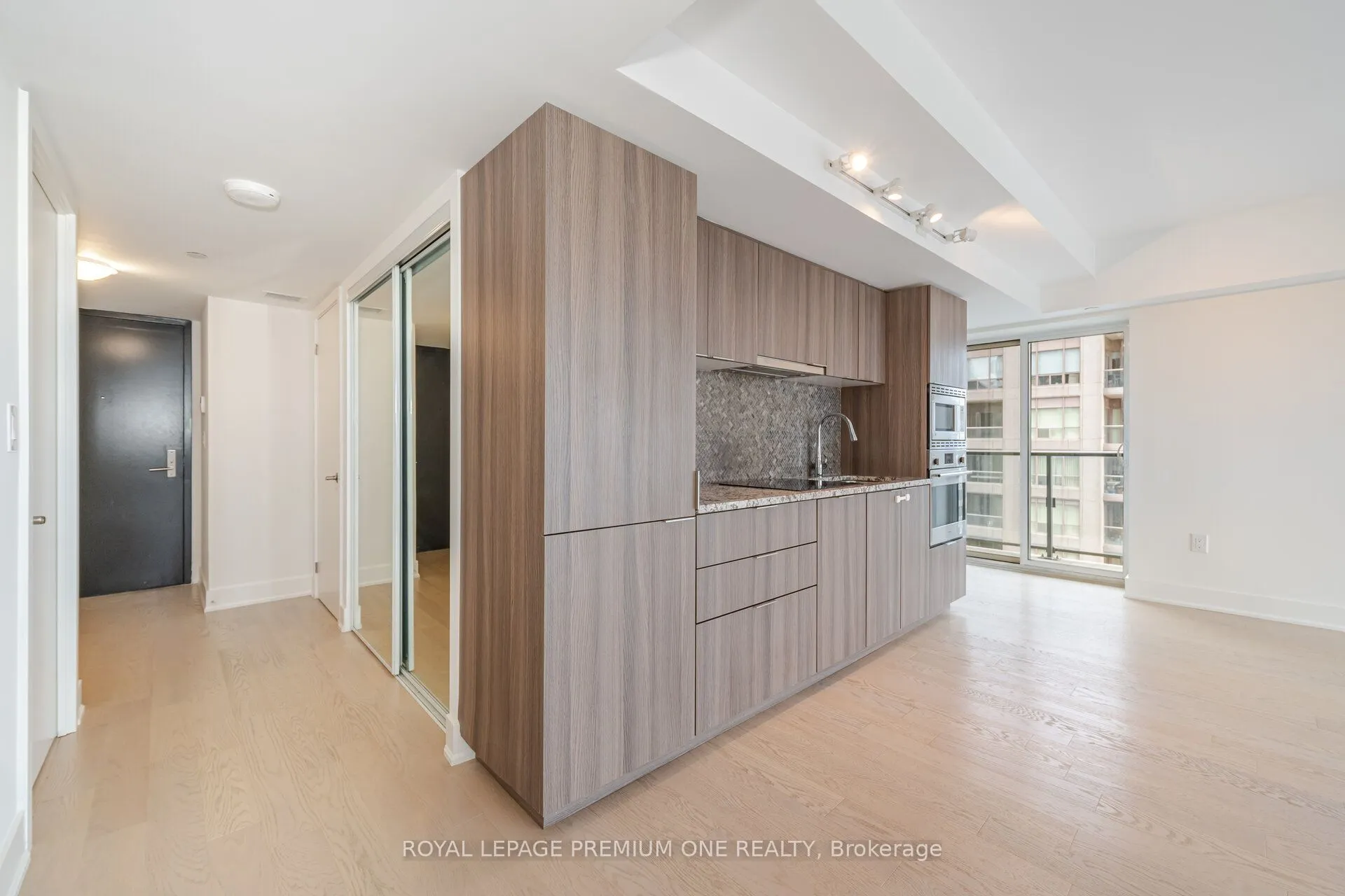 955 Bay Street, #2607