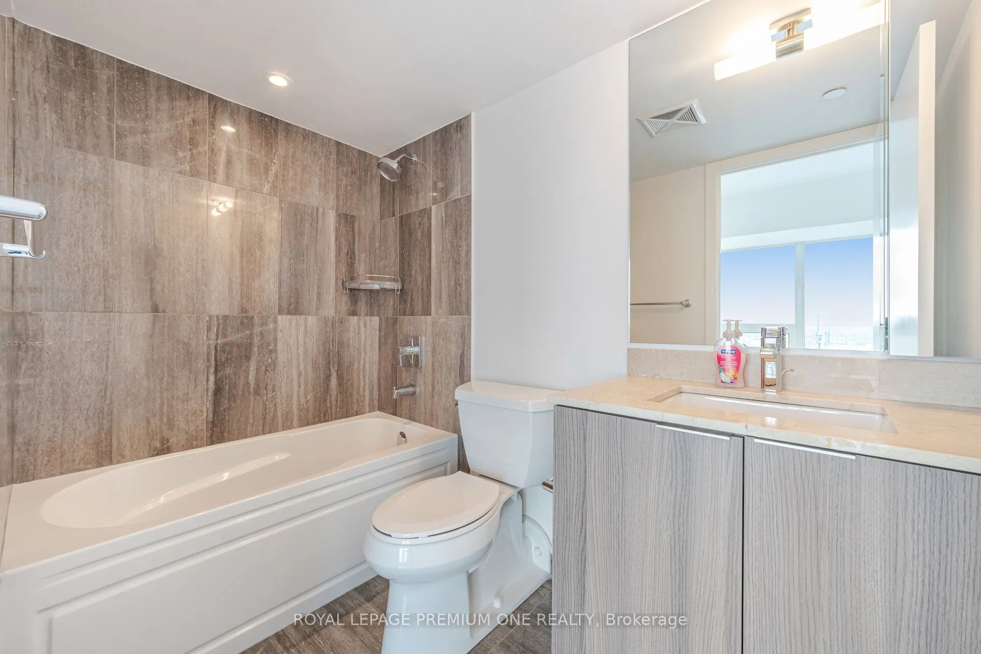 955 Bay Street, #2607