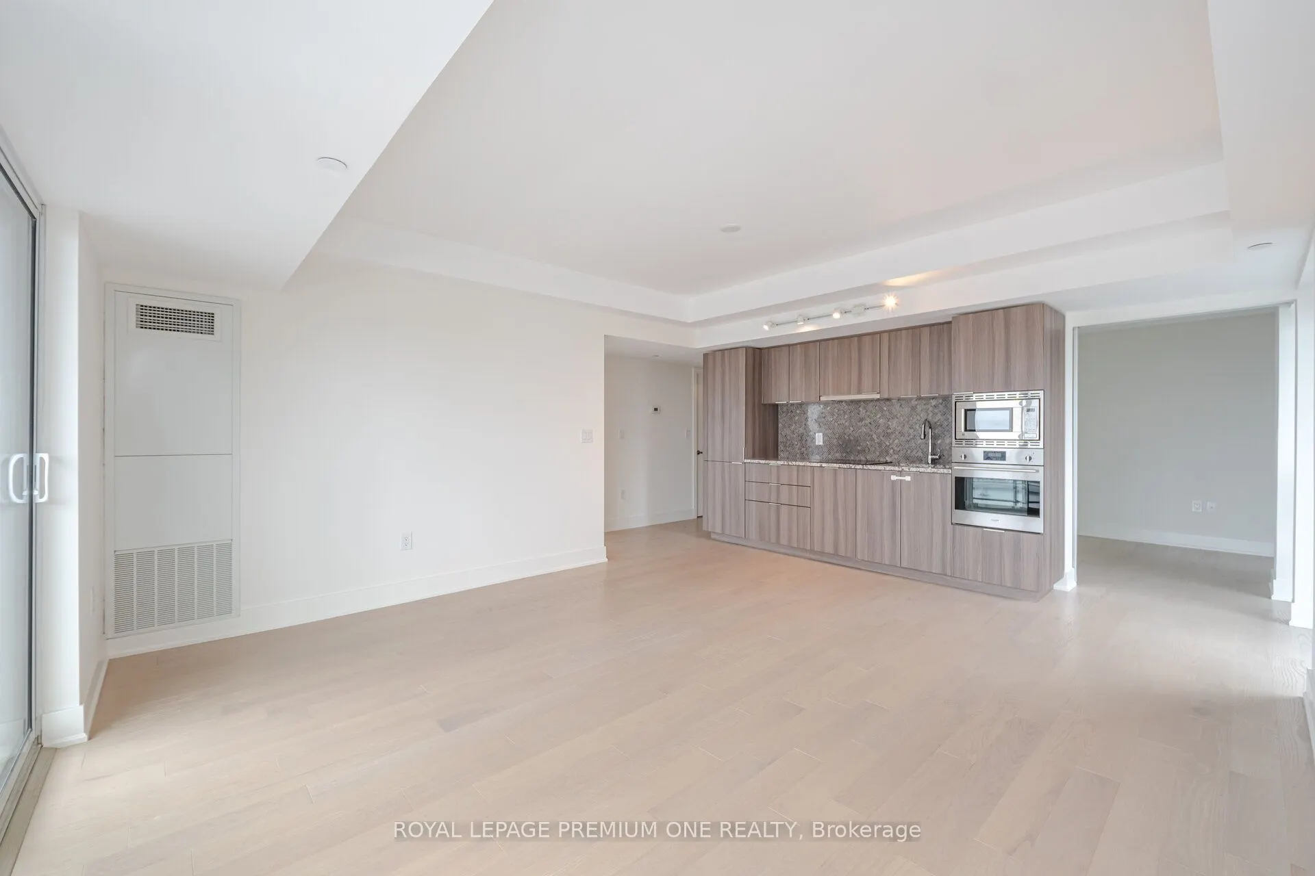 955 Bay Street, #2607