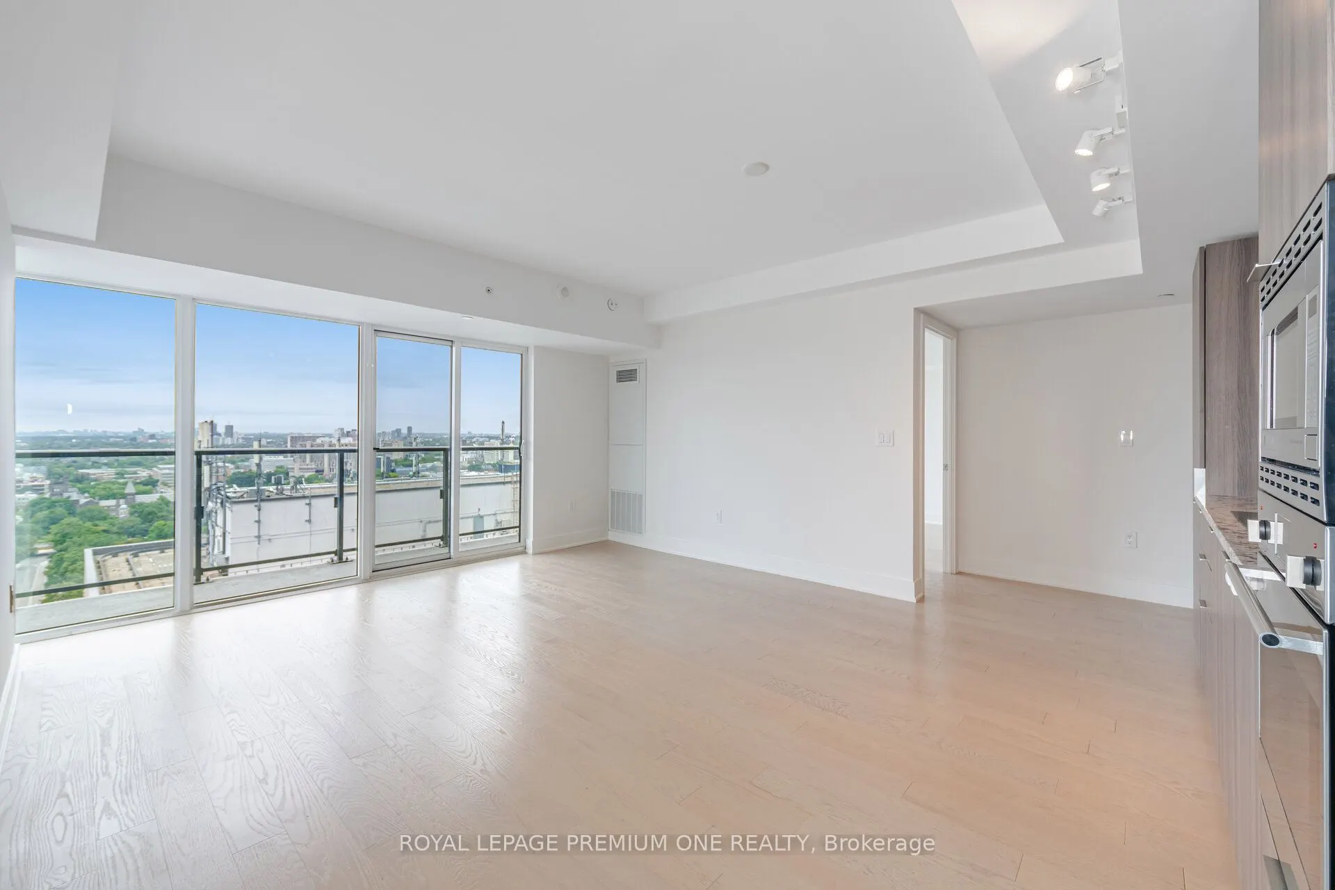 955 Bay Street, #2607