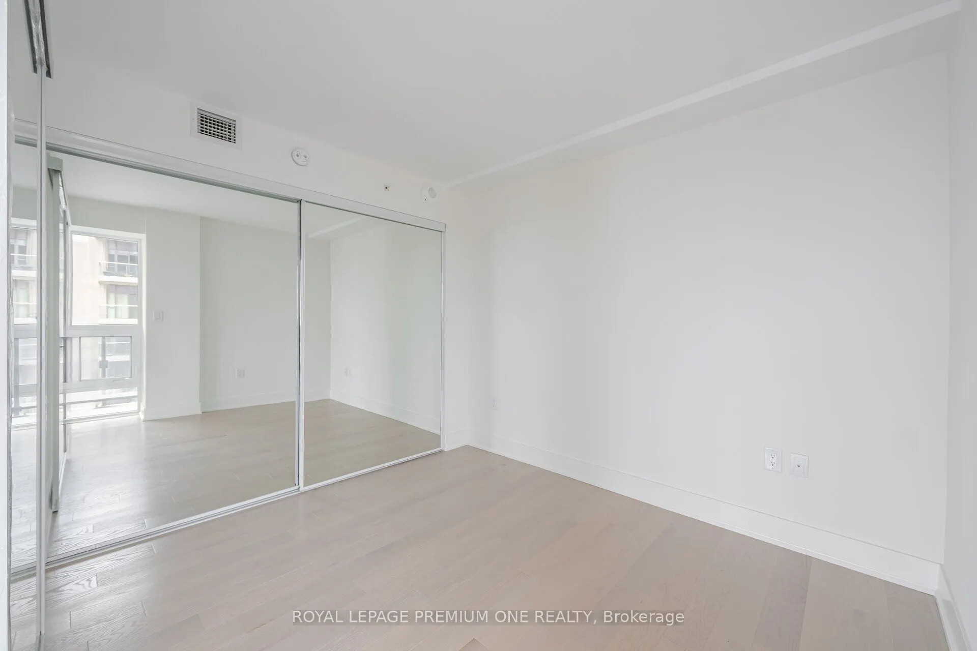 955 Bay Street, #2607