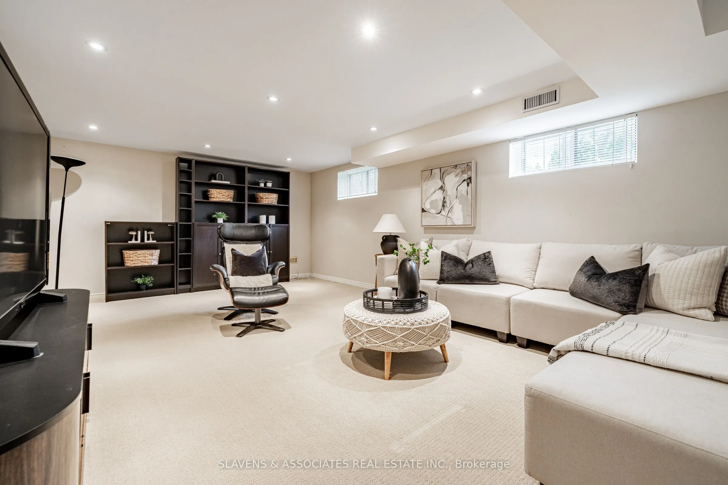 25 Fairleigh Crescent