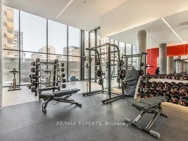 185 Roehampton Avenue, #501