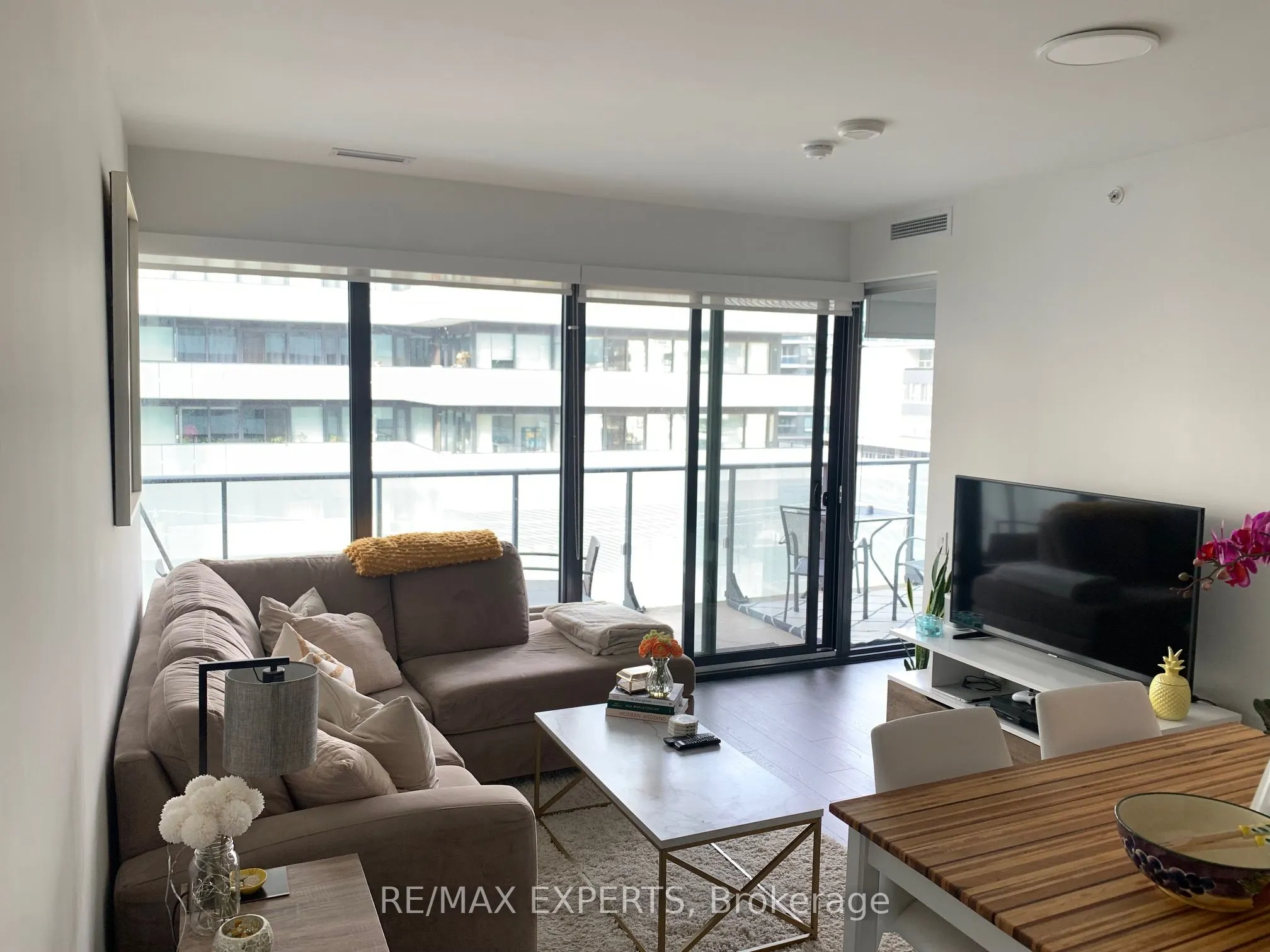 185 Roehampton Avenue, #501