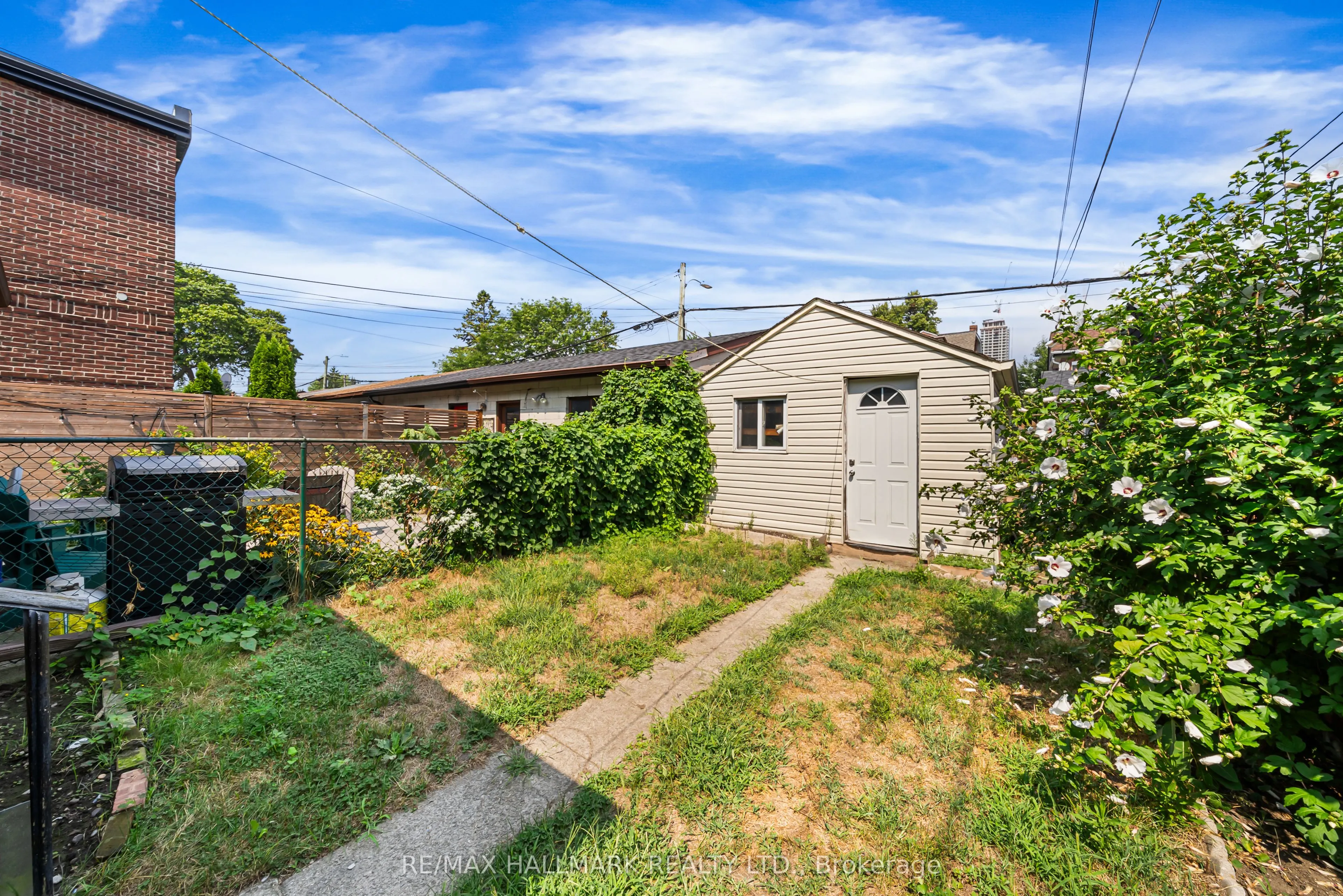 84 Lindsey Avenue
