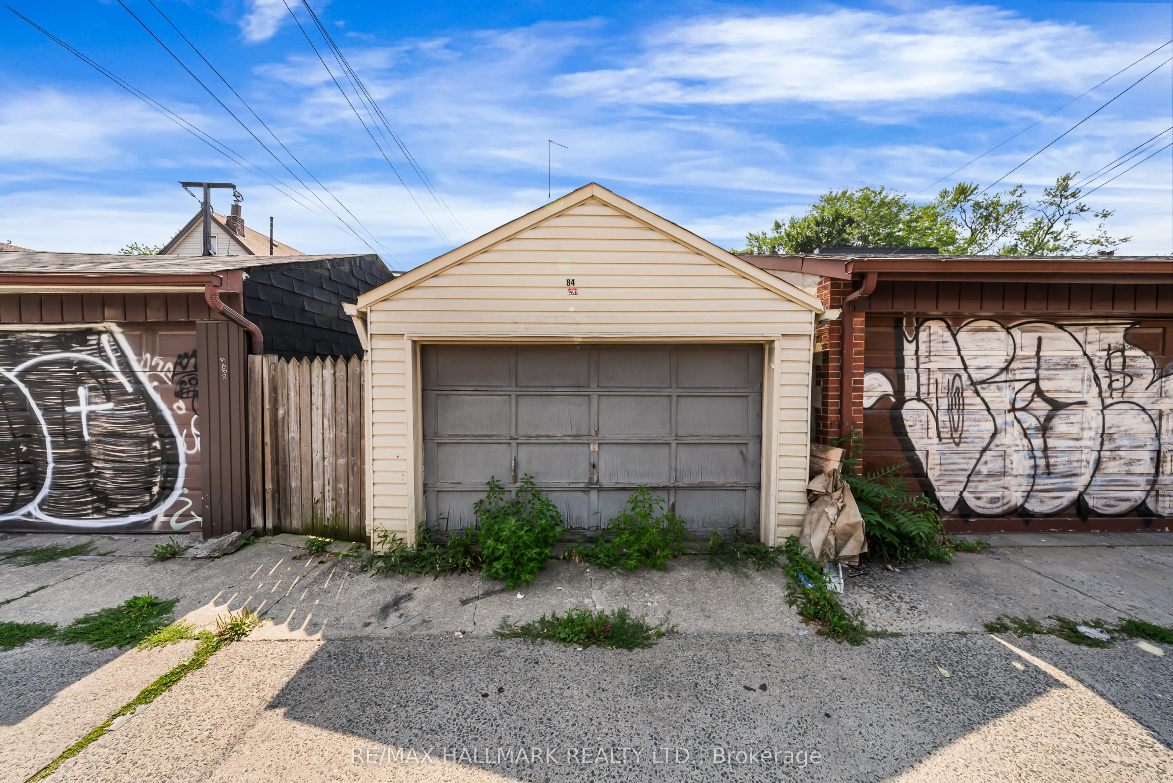 84 Lindsey Avenue