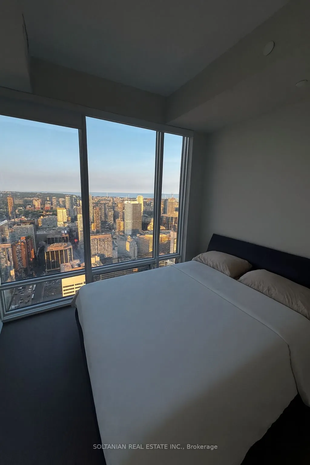 488 University Avenue, #5106