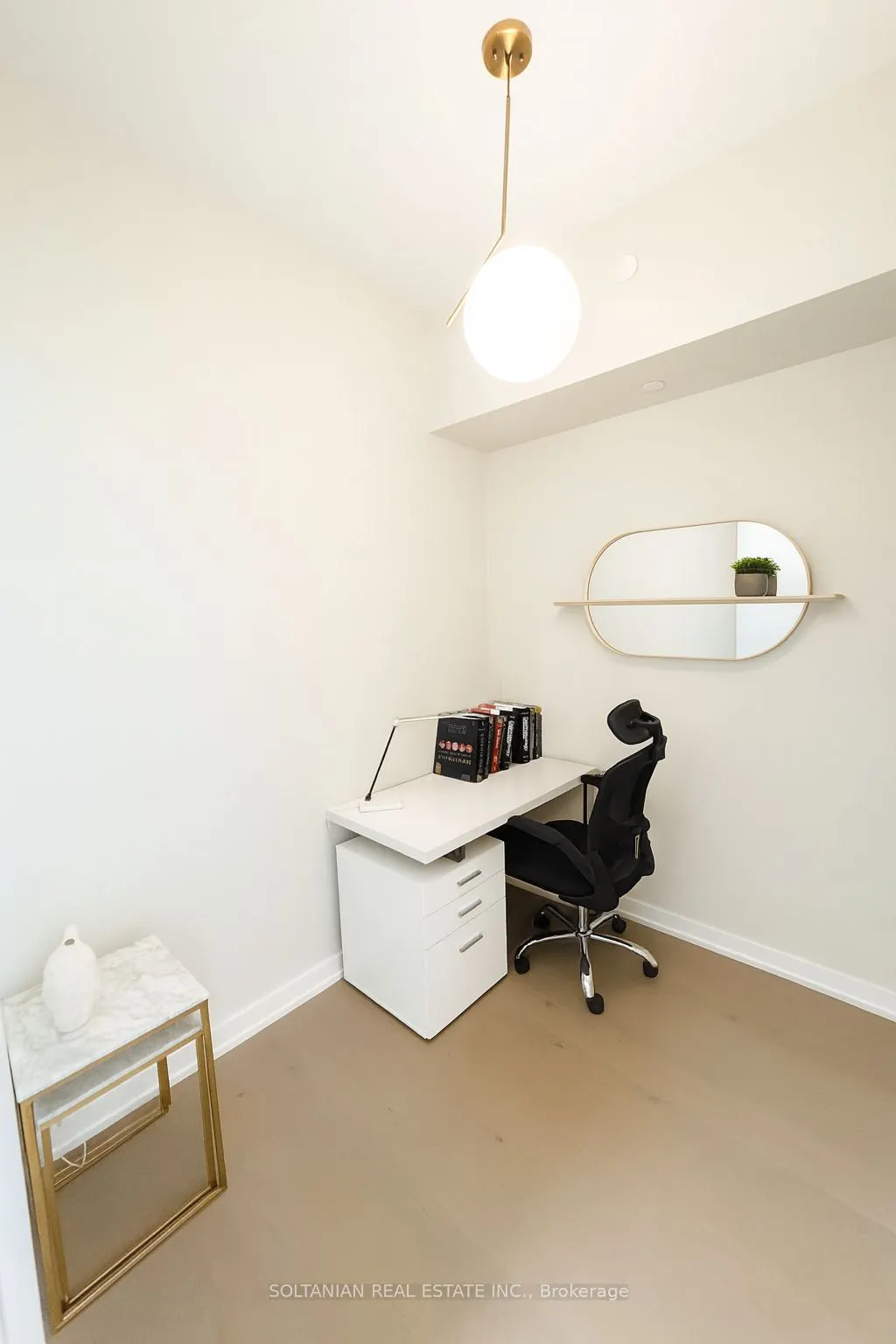 488 University Avenue, #5106