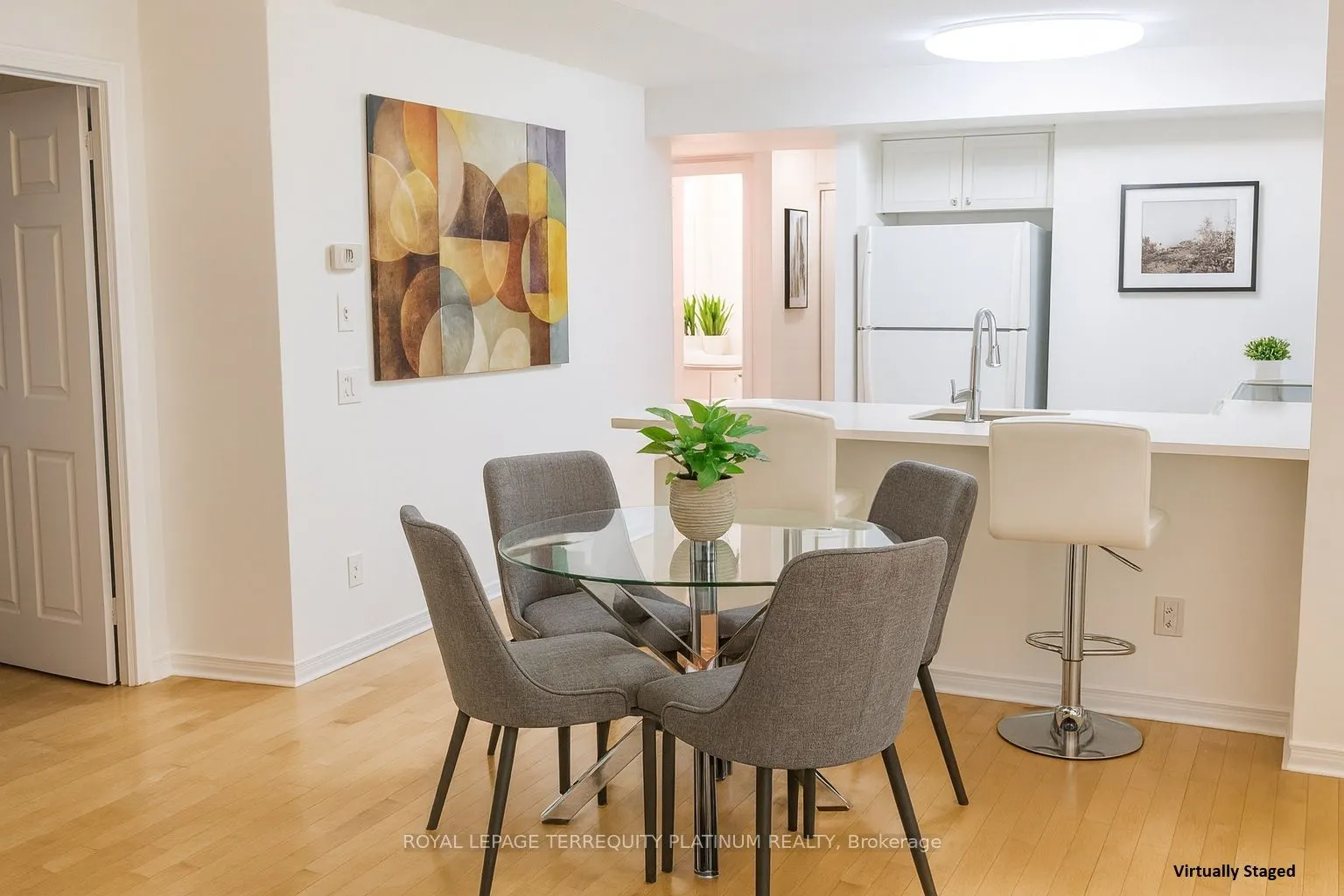 28 Harrison Garden Boulevard, #1812