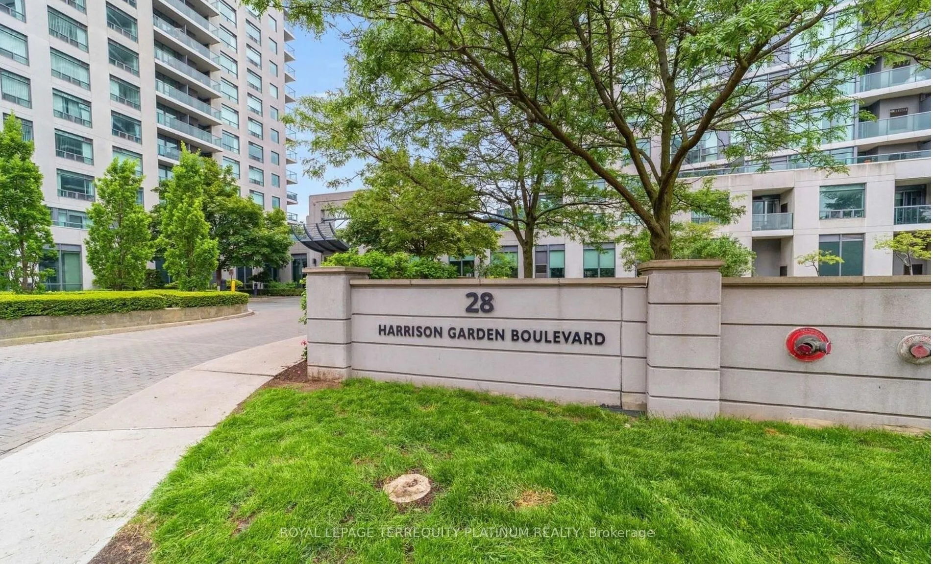 28 Harrison Garden Boulevard, #1812