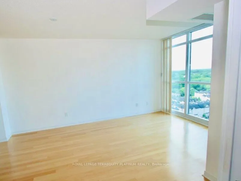 28 Harrison Garden Boulevard, #1812