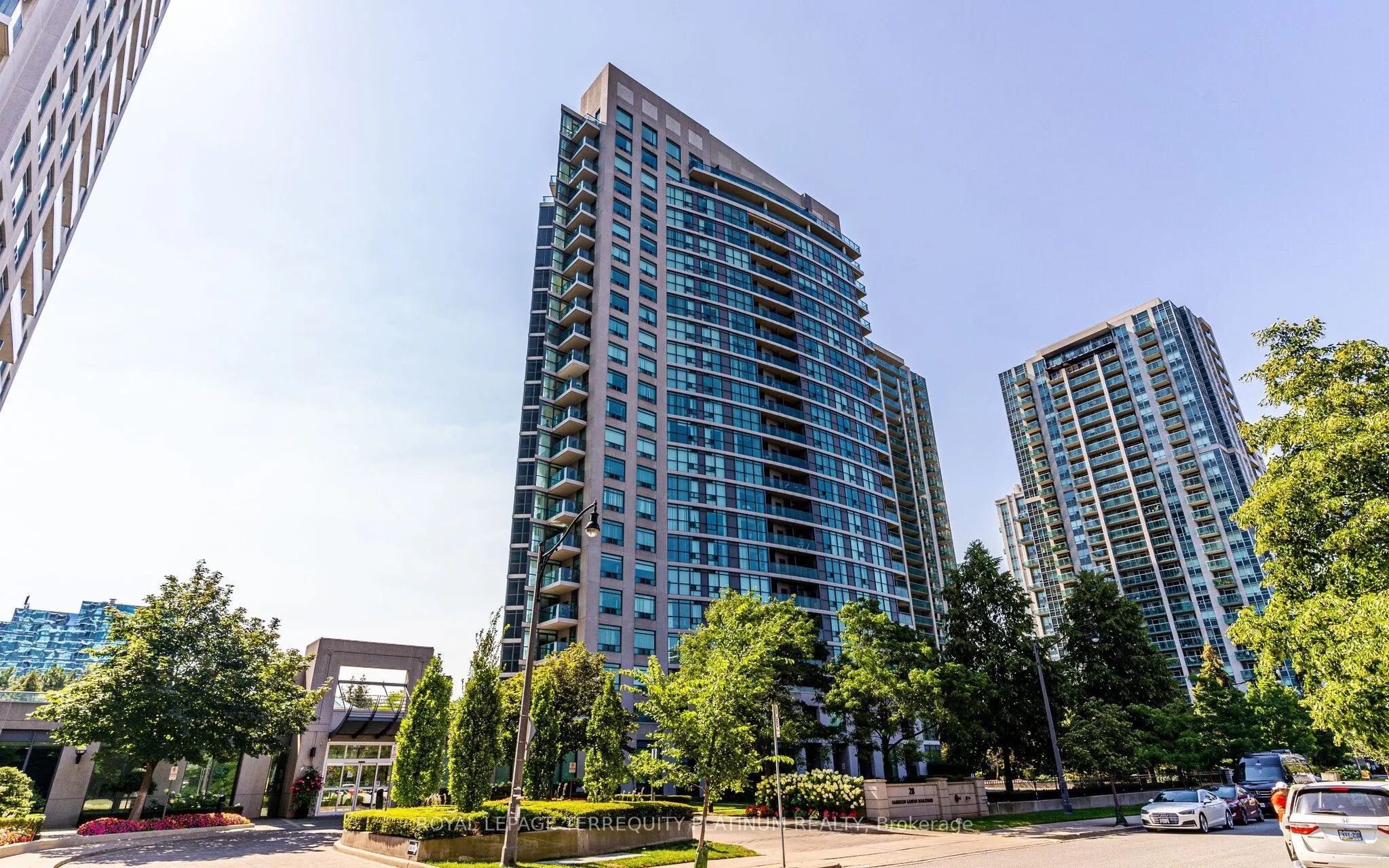 28 Harrison Garden Boulevard, #1812
