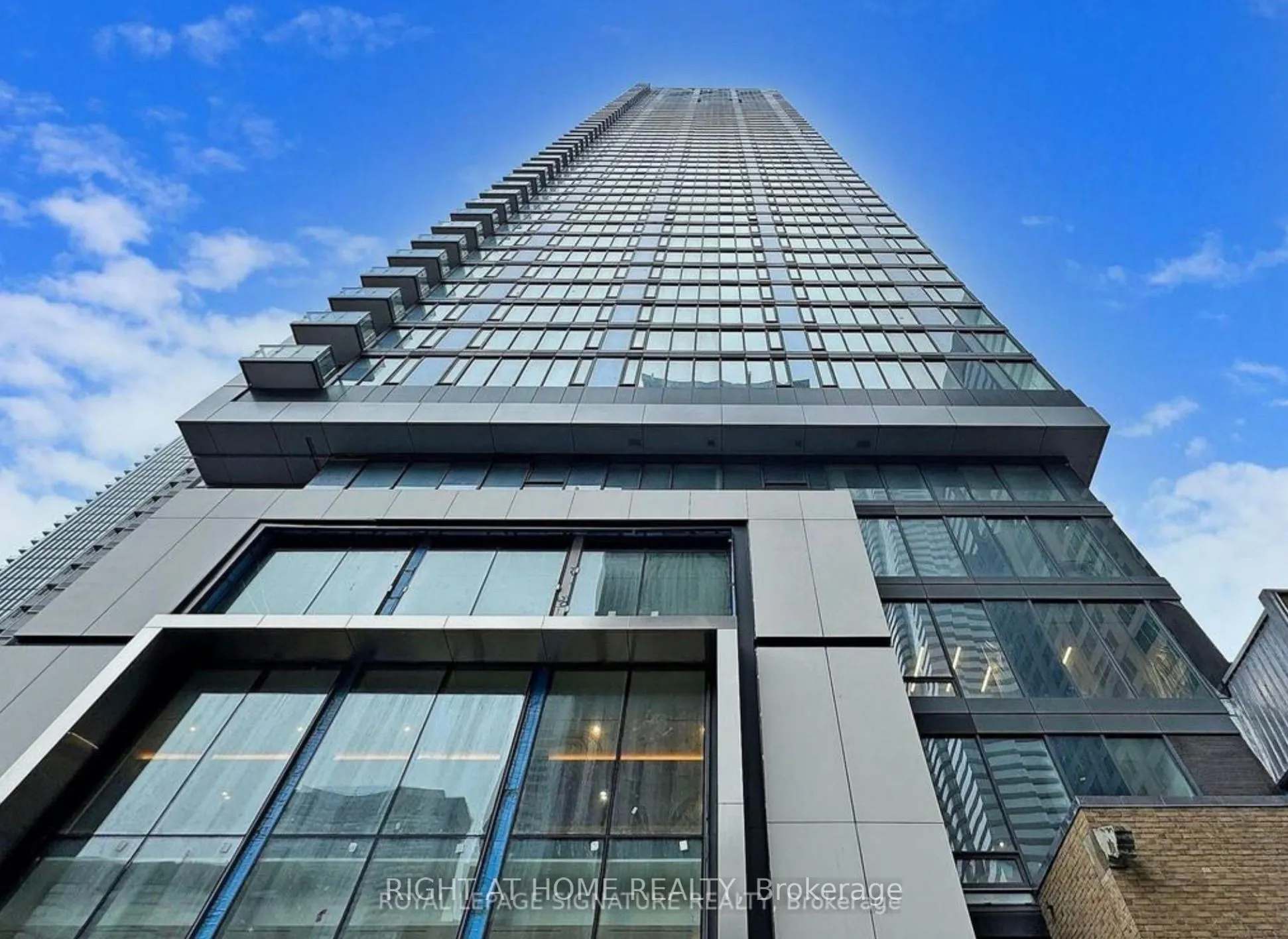8 Cumberland Street, #2506