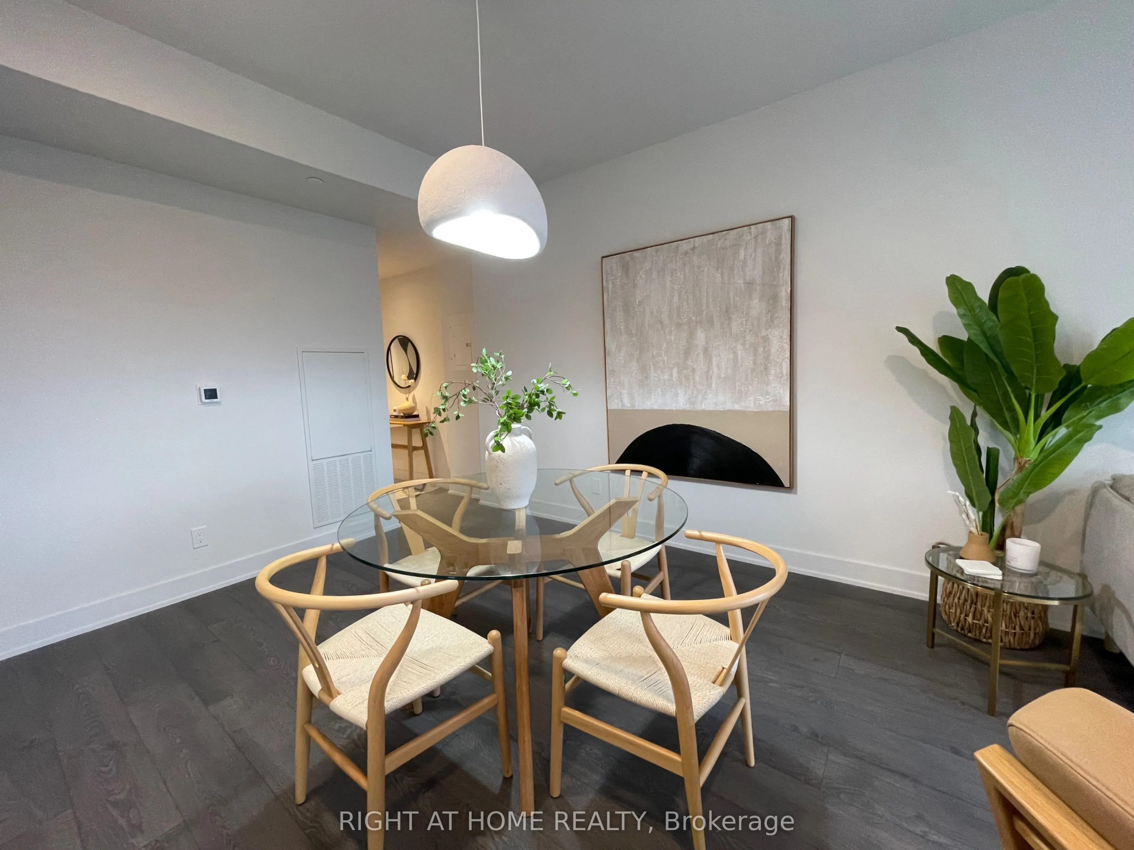 8 Cumberland Street, #2506