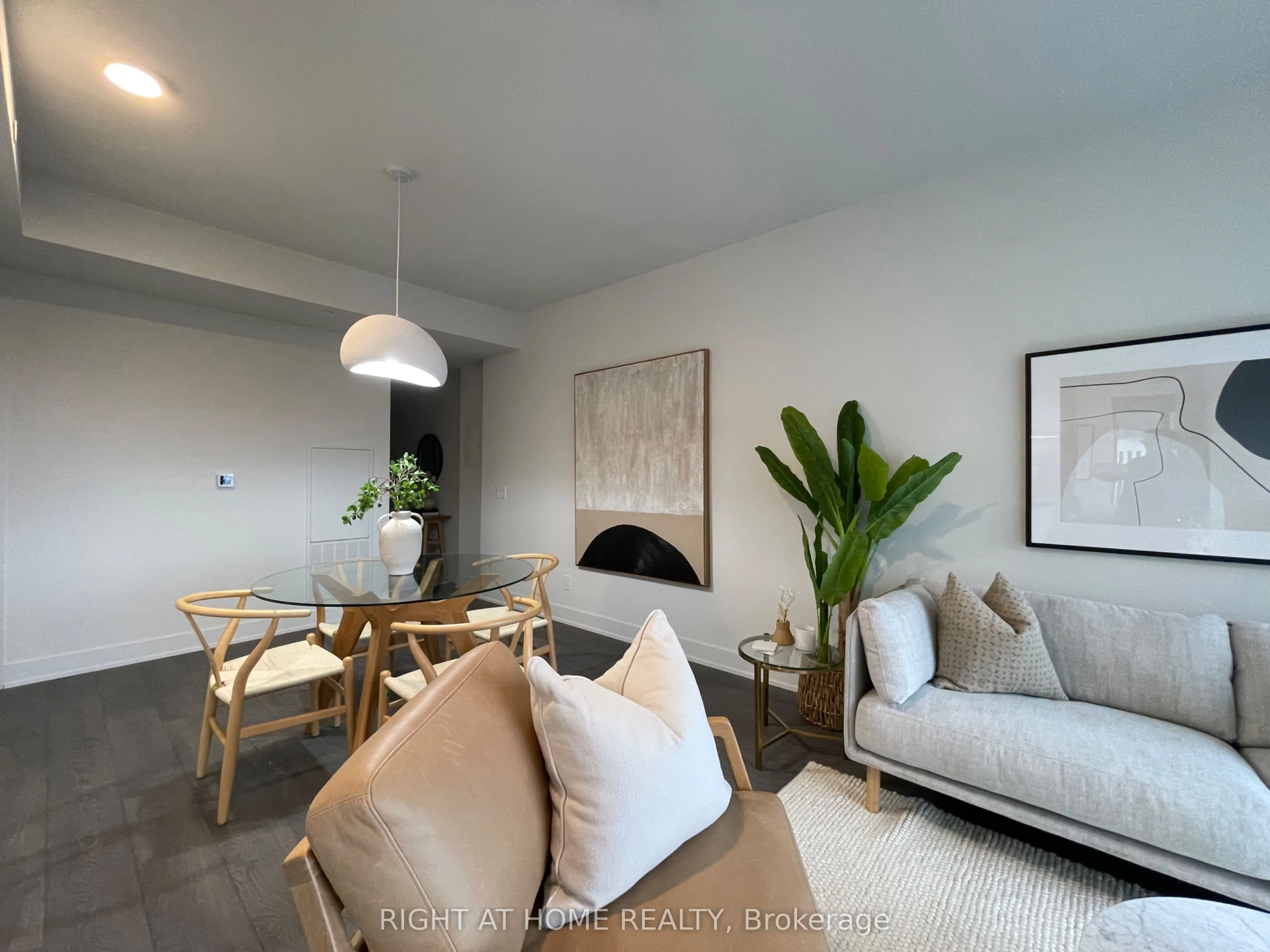 8 Cumberland Street, #2506