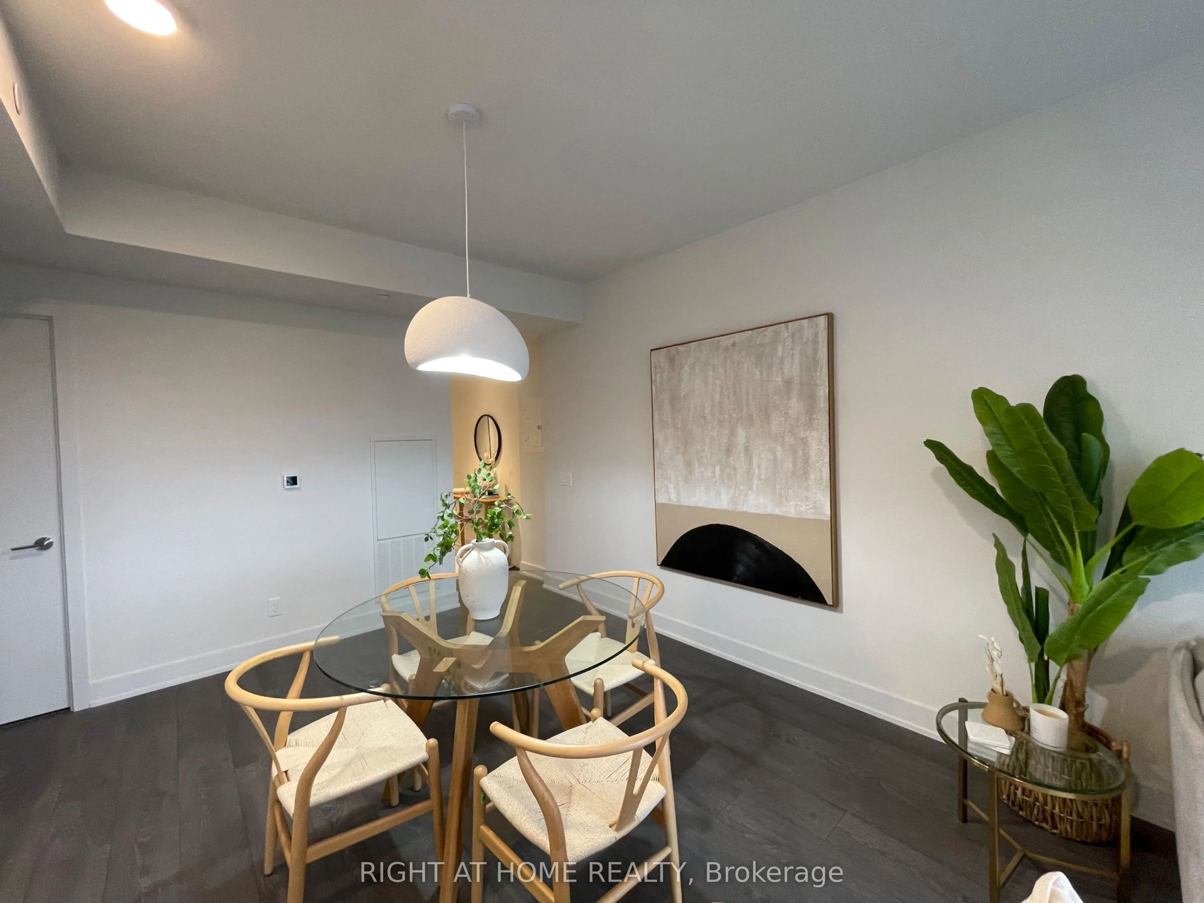 8 Cumberland Street, #2506