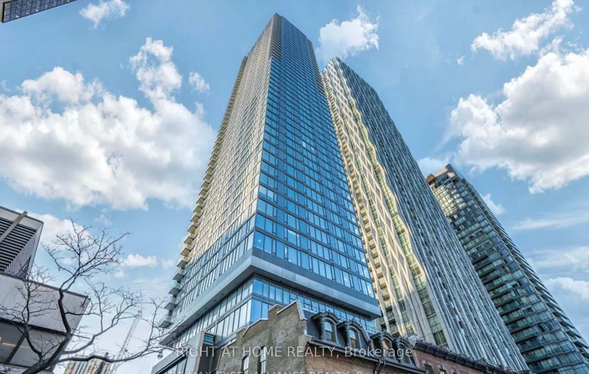 8 Cumberland Street, #2506