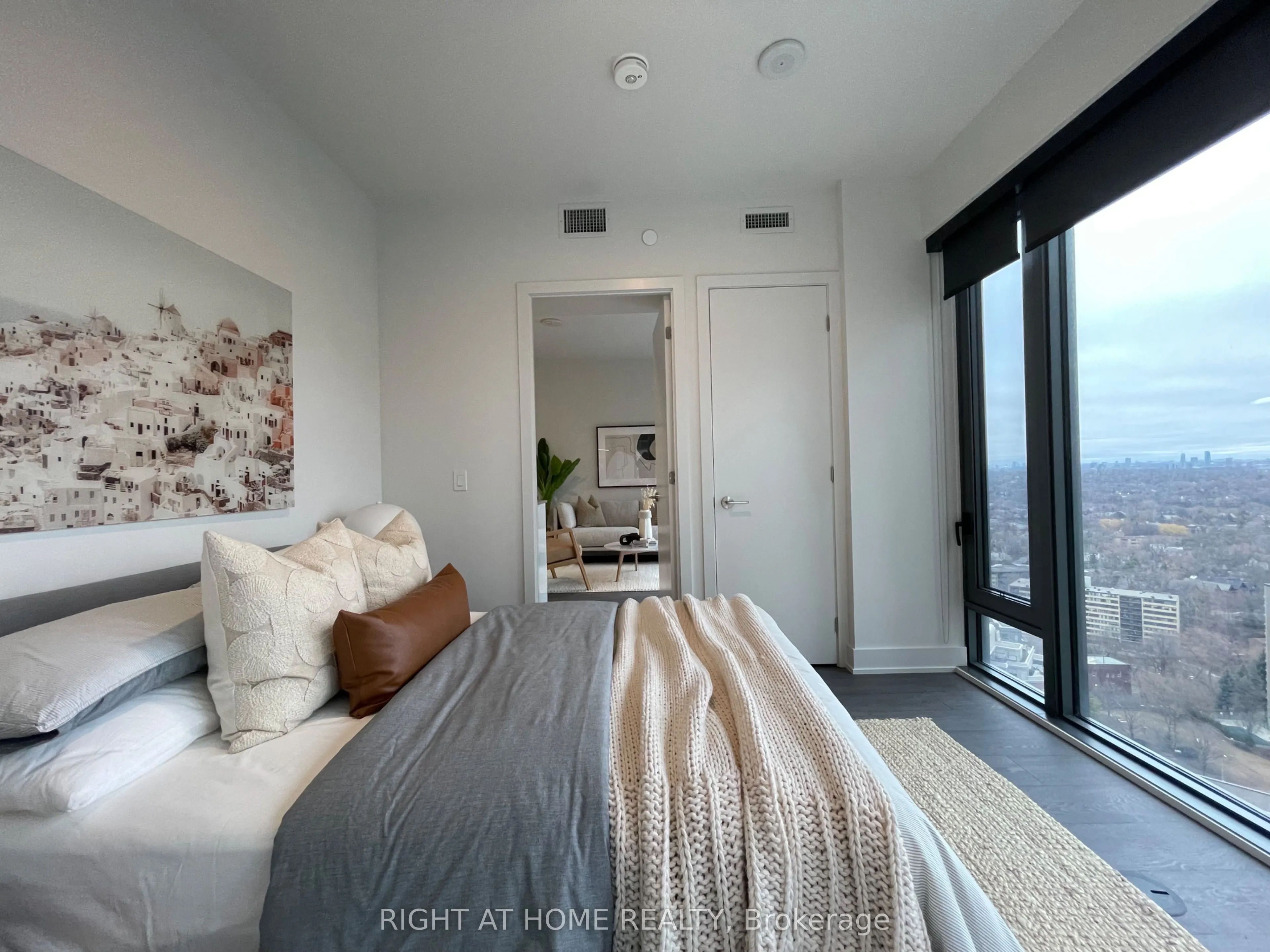 8 Cumberland Street, #2506