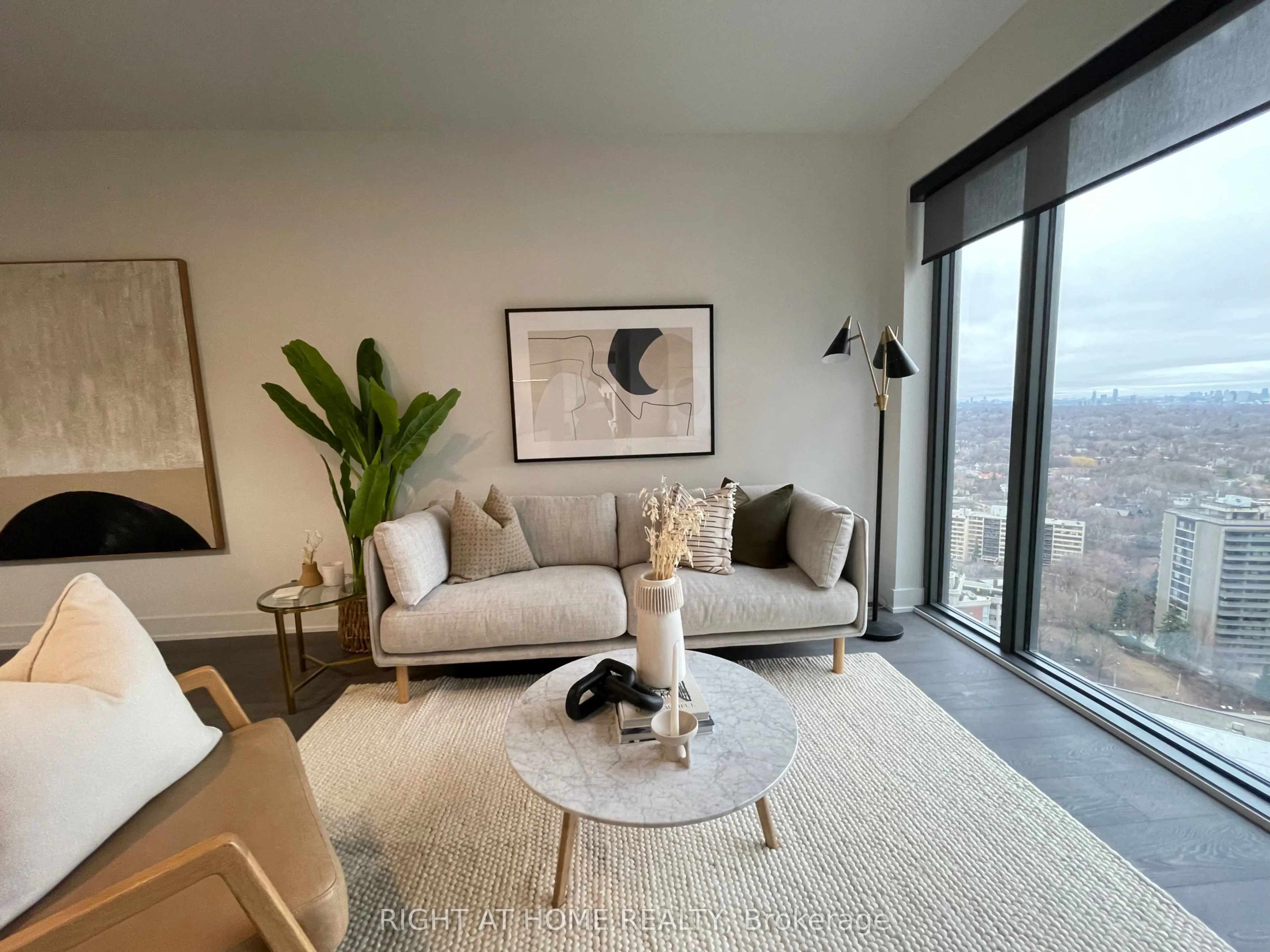 8 Cumberland Street, #2506