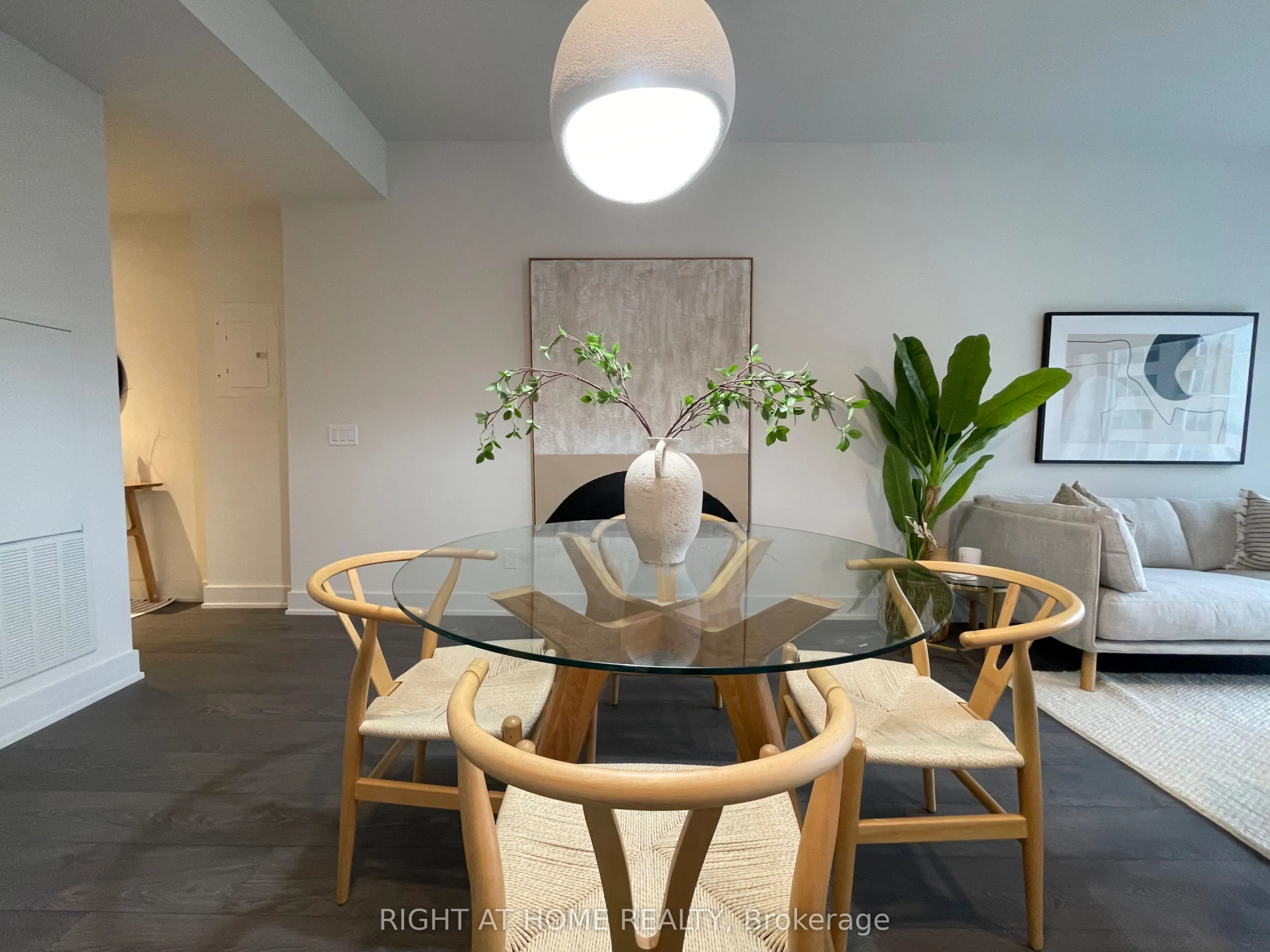 8 Cumberland Street, #2506