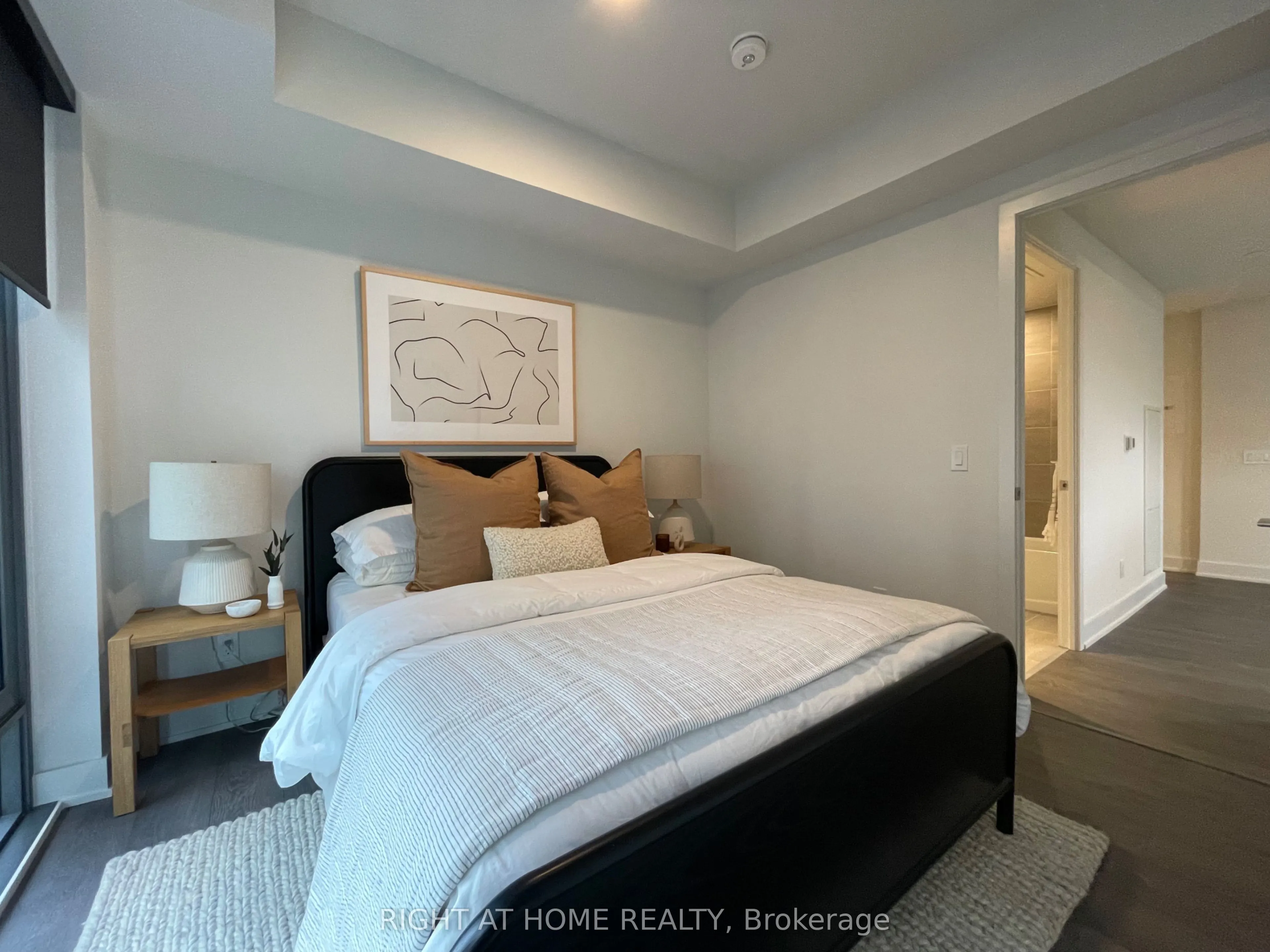 8 Cumberland Street, #2506