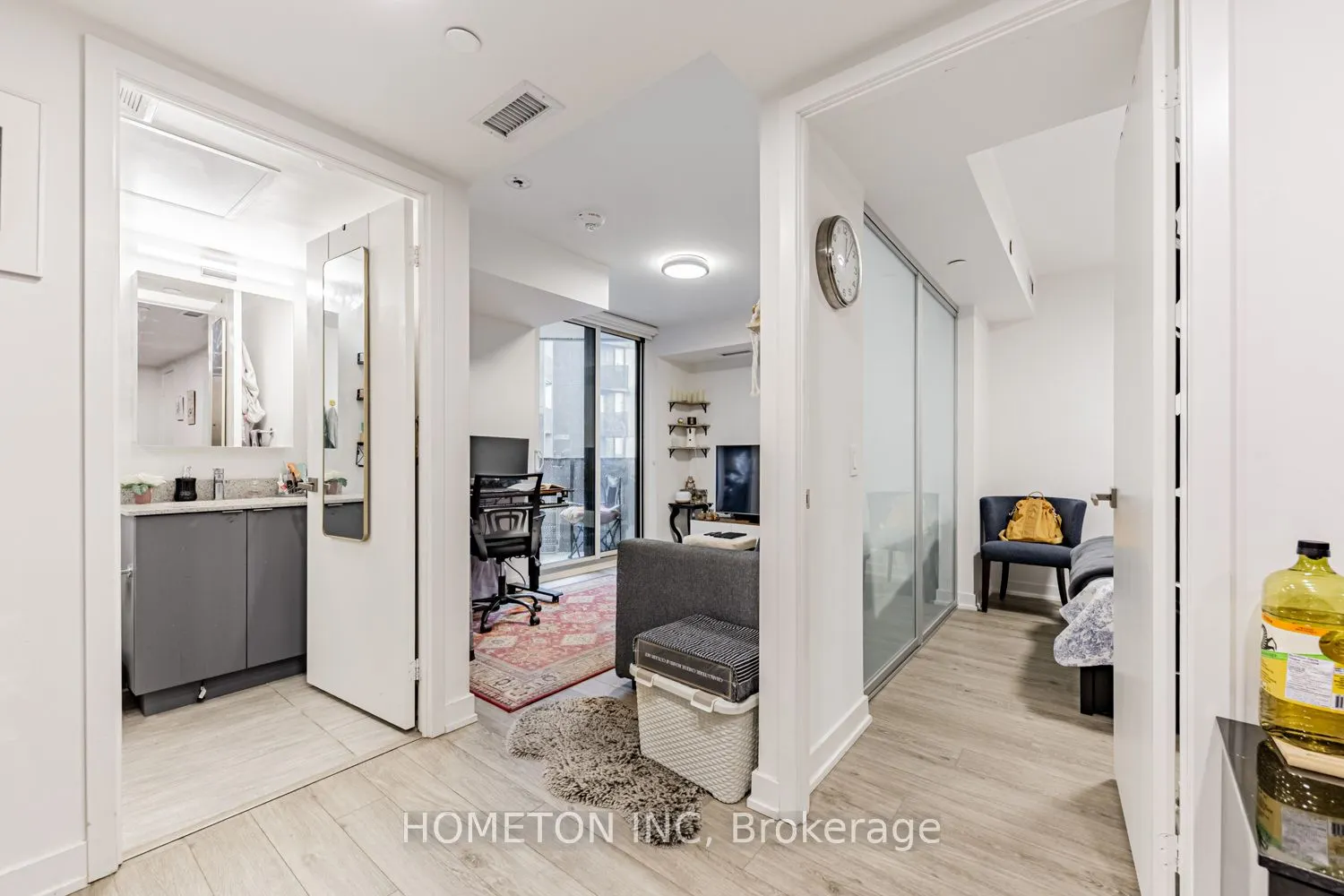 30 Tretti Way, #401