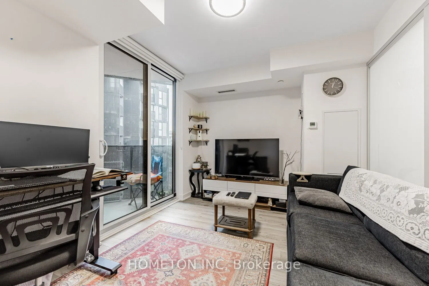 30 Tretti Way, #401