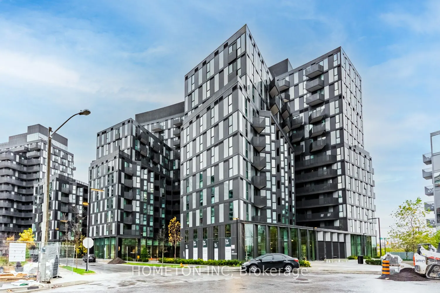 30 Tretti Way, #401