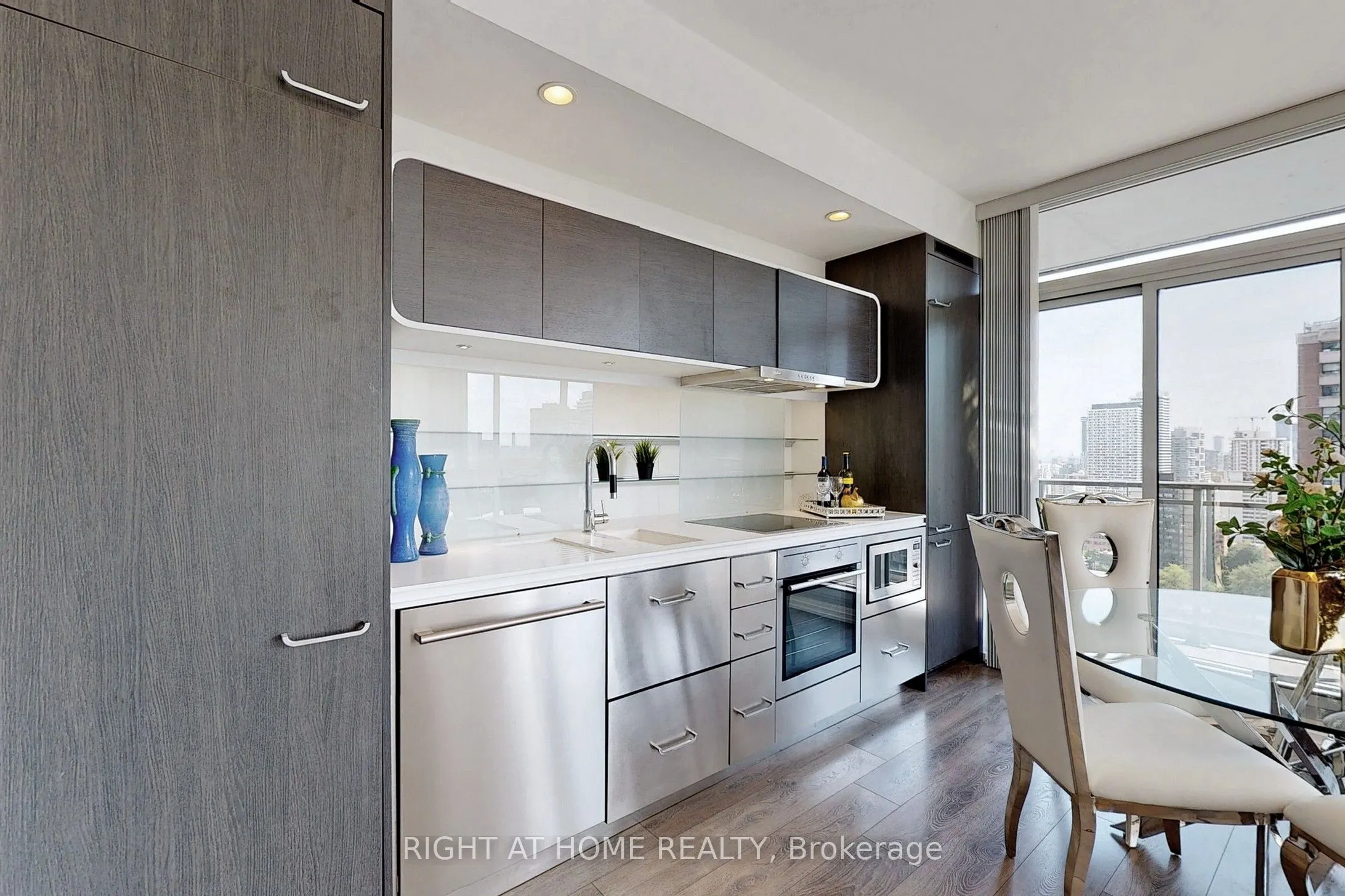 45 Charles Street E, #2201