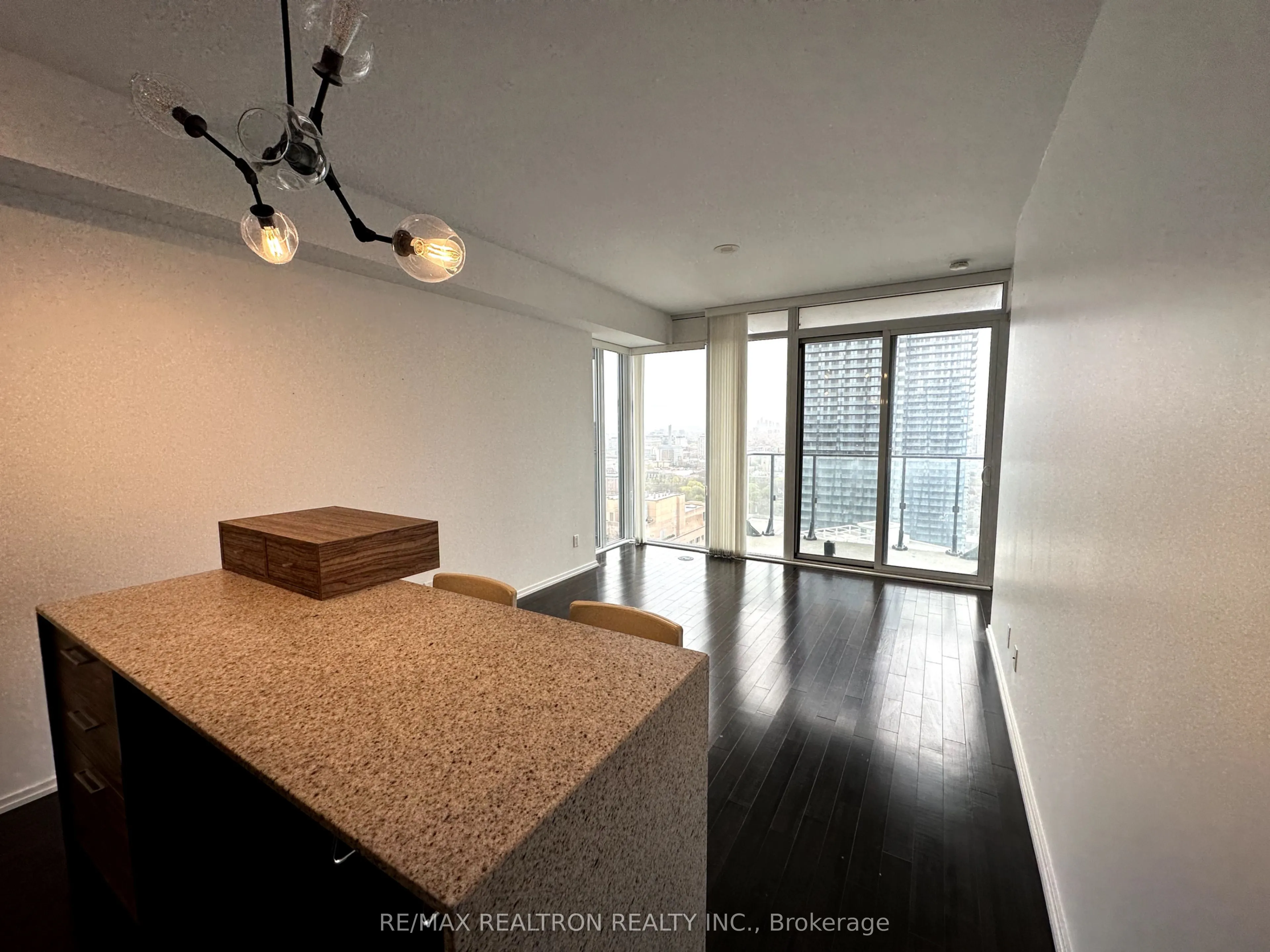 75 St Nicholas Street, #2805