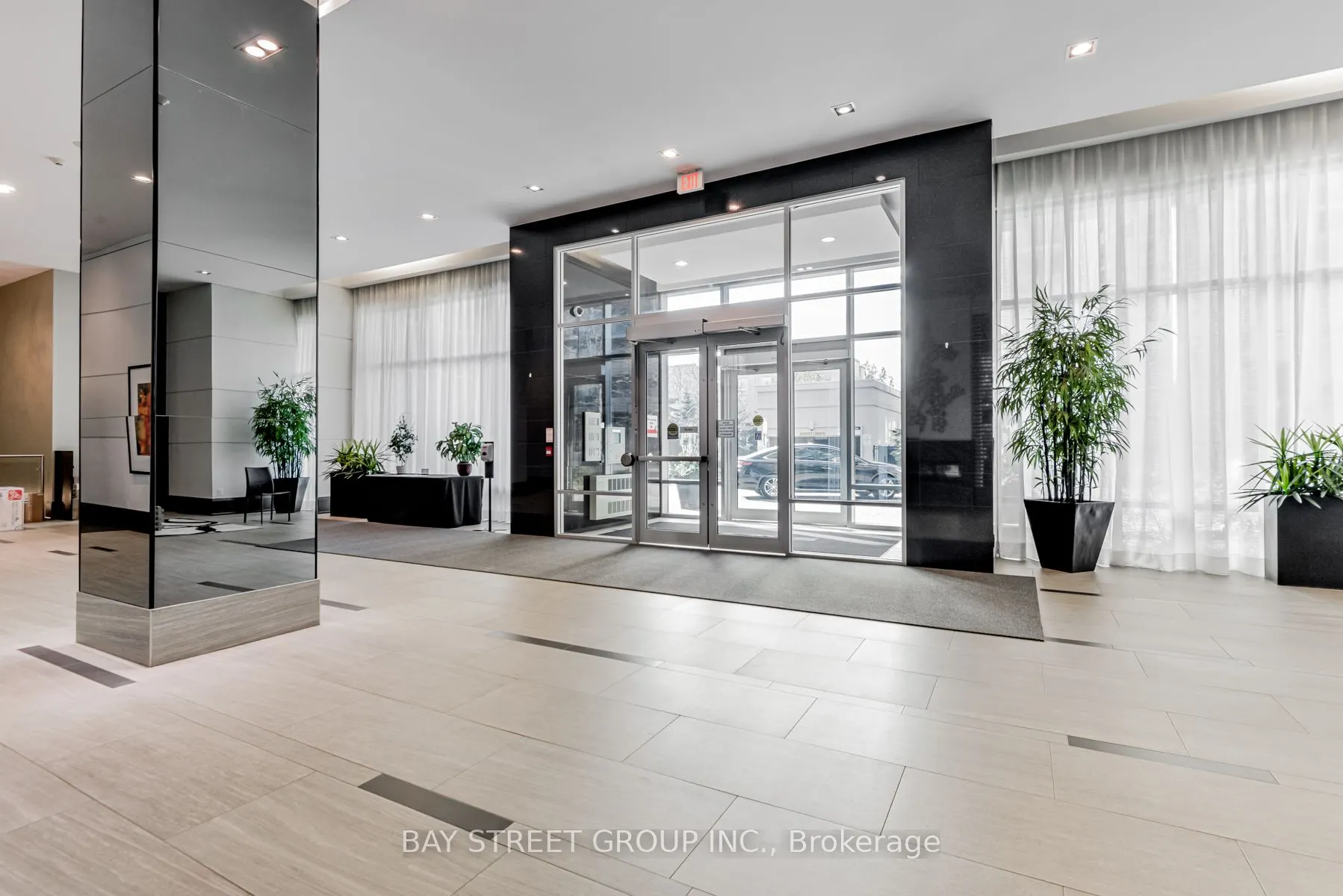 17 Anndale Drive, #810