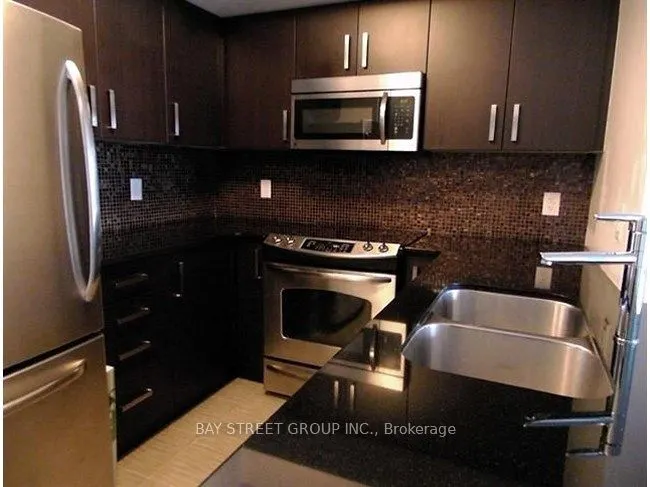 17 Anndale Drive, #810