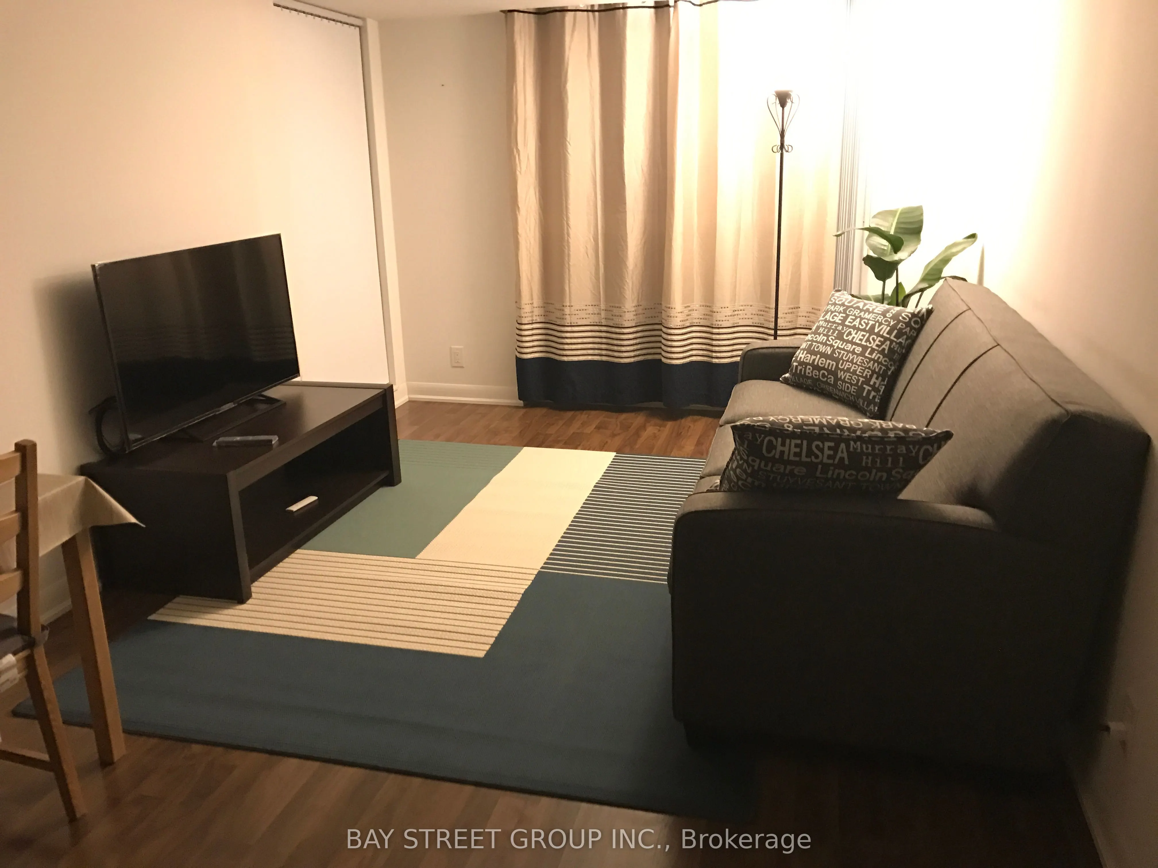 17 Anndale Drive, #810