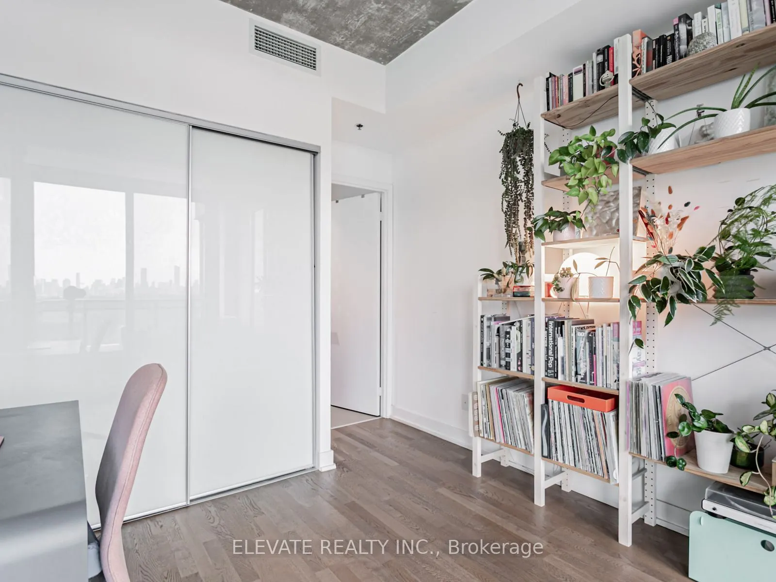 20 Minowan Miikan Lane, #924