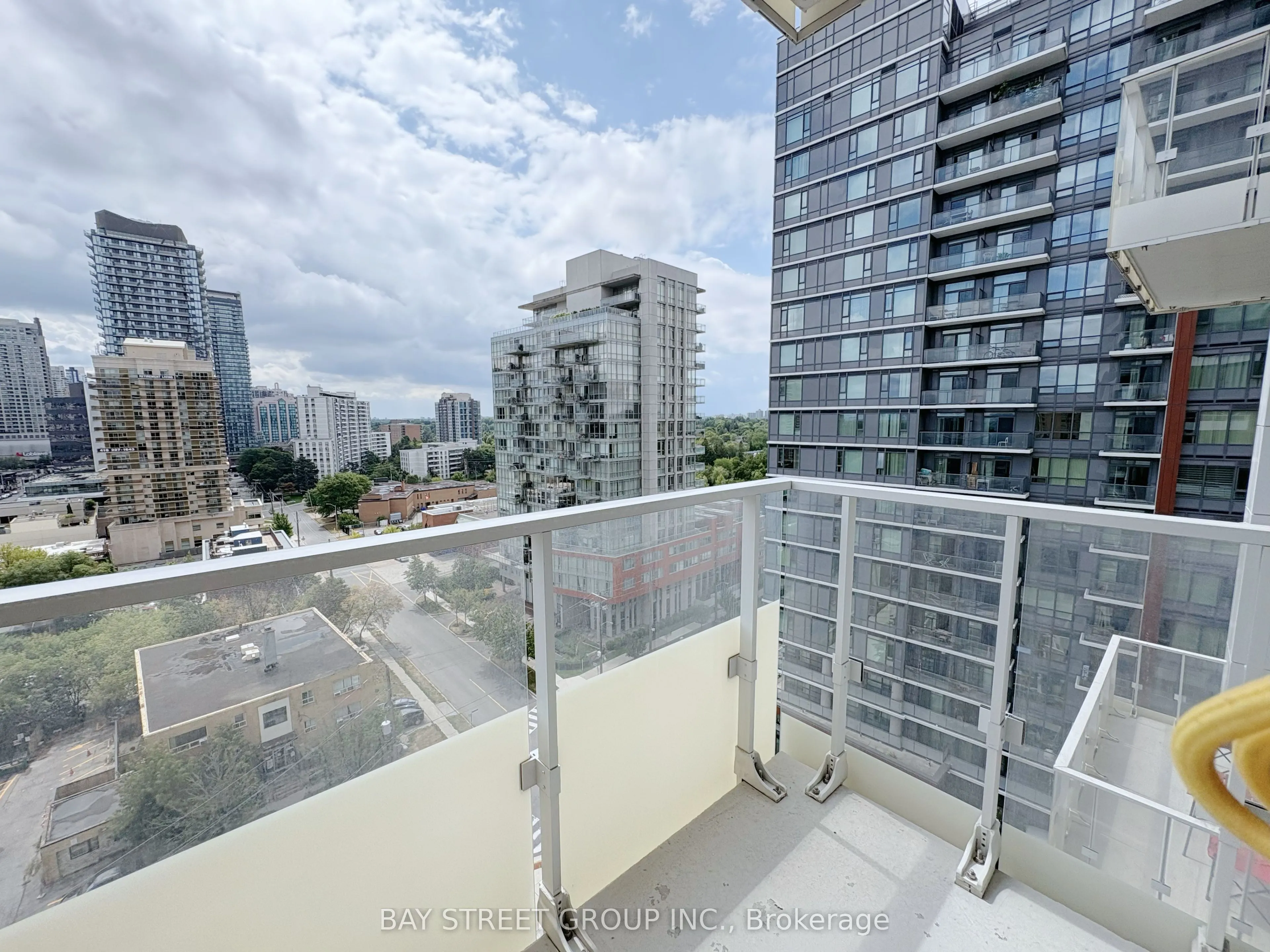 75 Canterbury Place, #1206