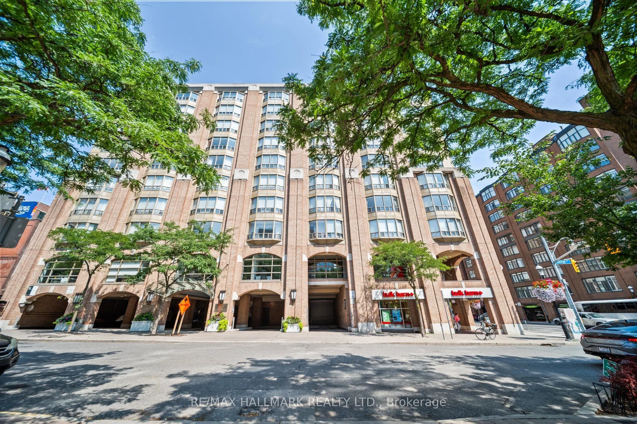 25 George Street, #801