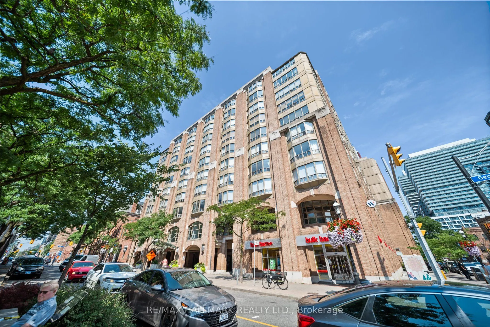 25 George Street, #801